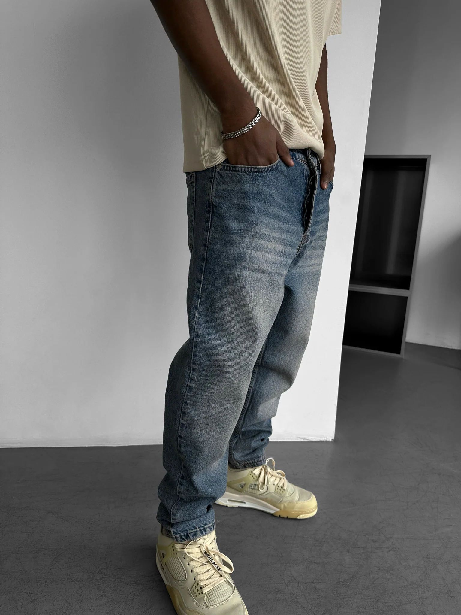 Baggy Fit Washed Jeans - Dark Blue - Image 3