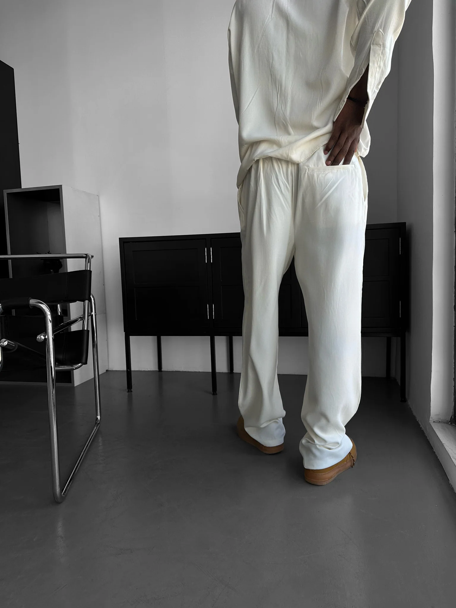 Baggy Tencel Trousers - Ecru - Image 2