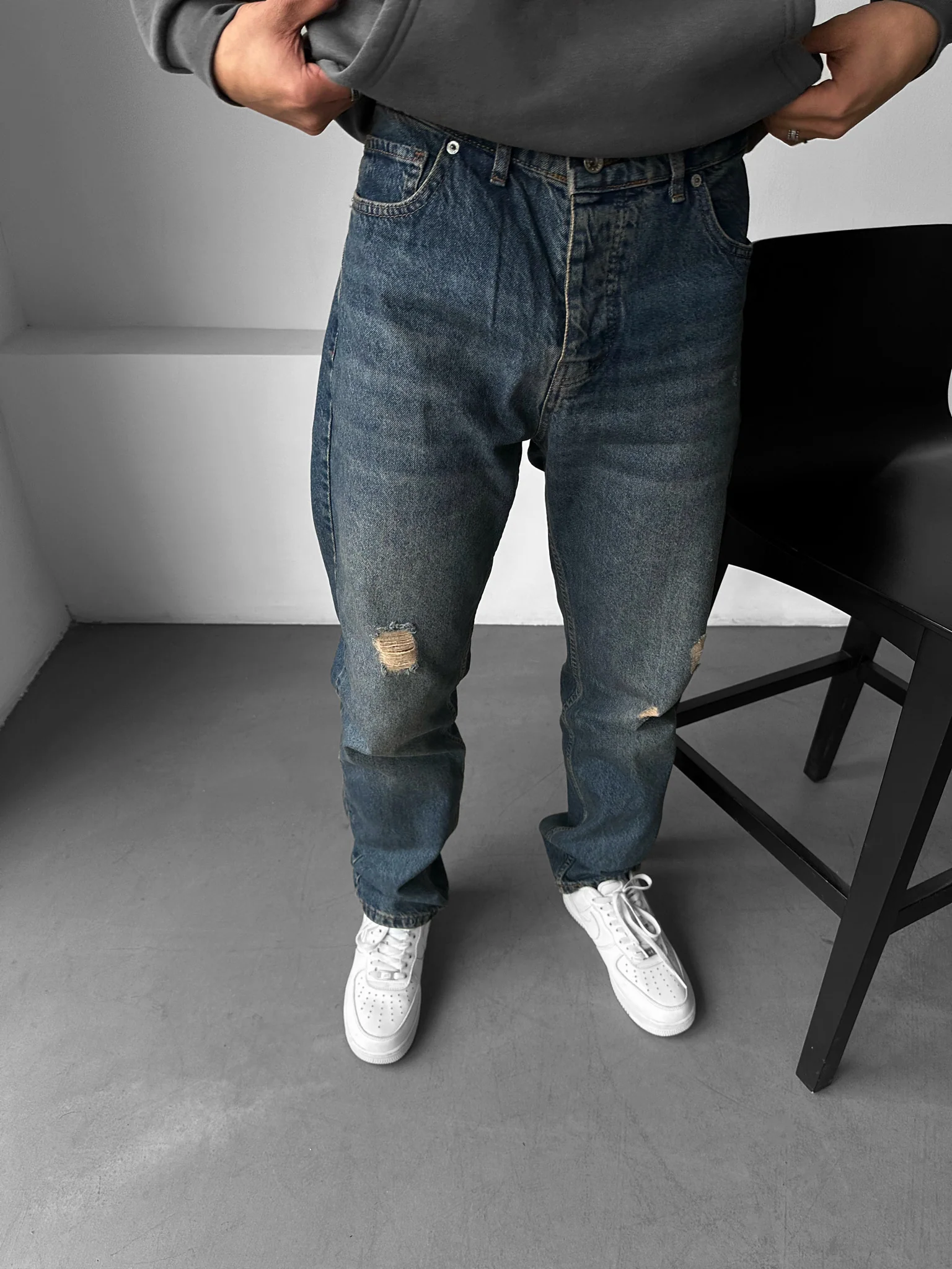 Baggy Torn Washed Jeans - Dark Blue - Image 4