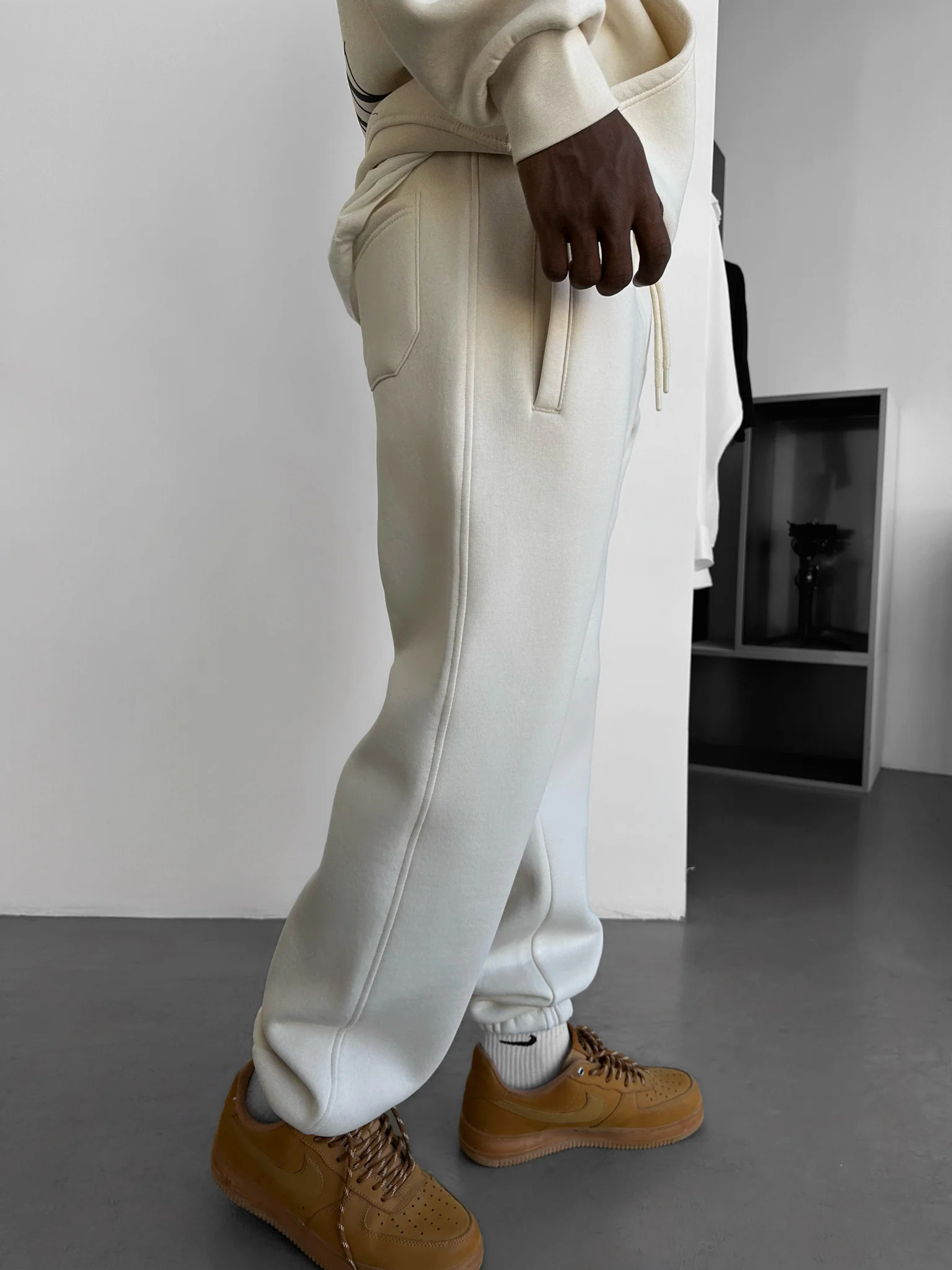 Basic Jogger - Beige - Image 4