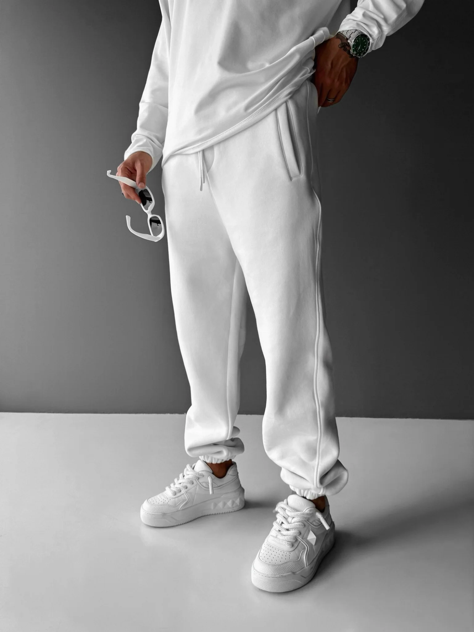 Basic Jogger - White - Image 2