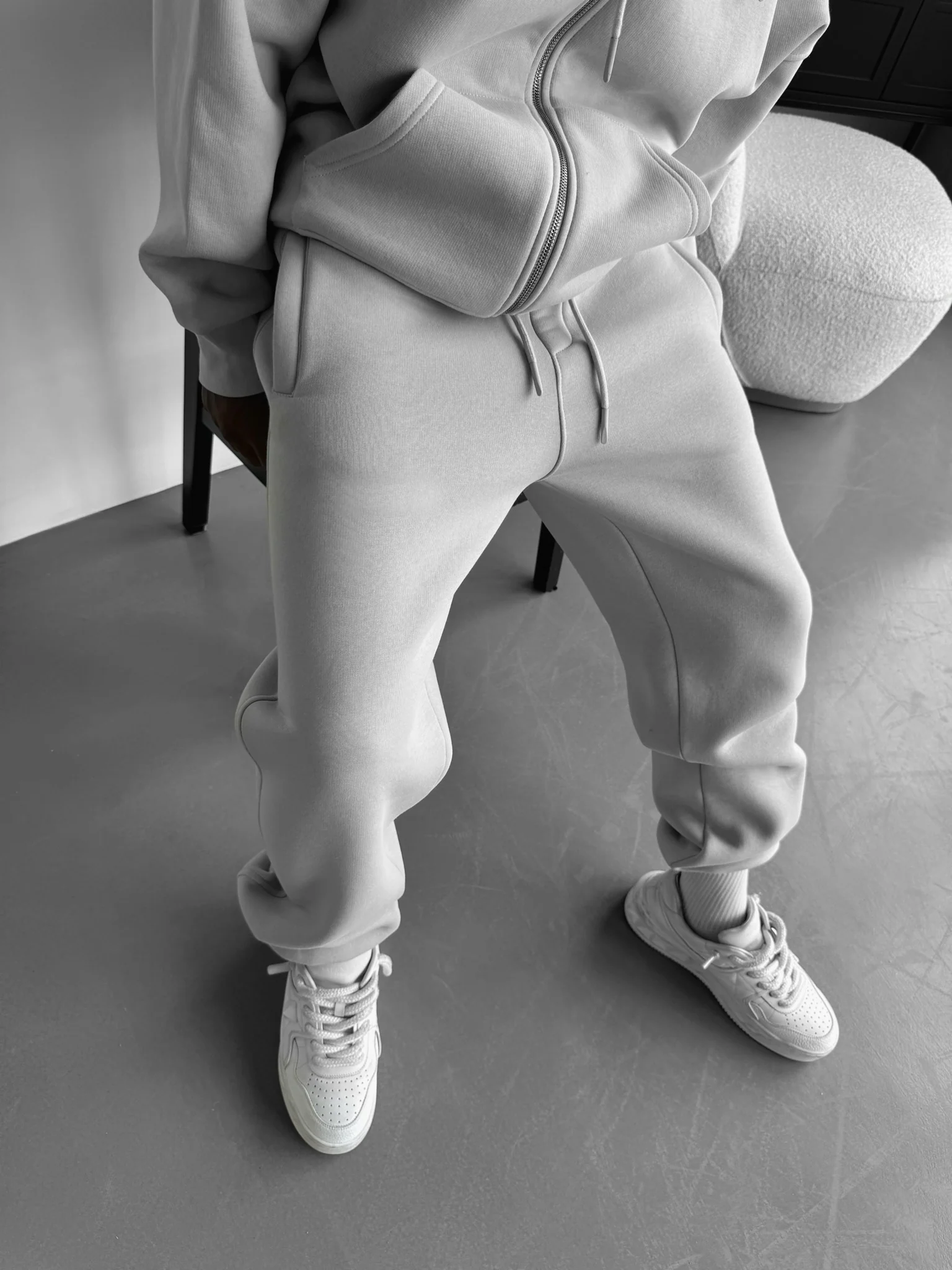 Basic Jogger - Grey - Image 2