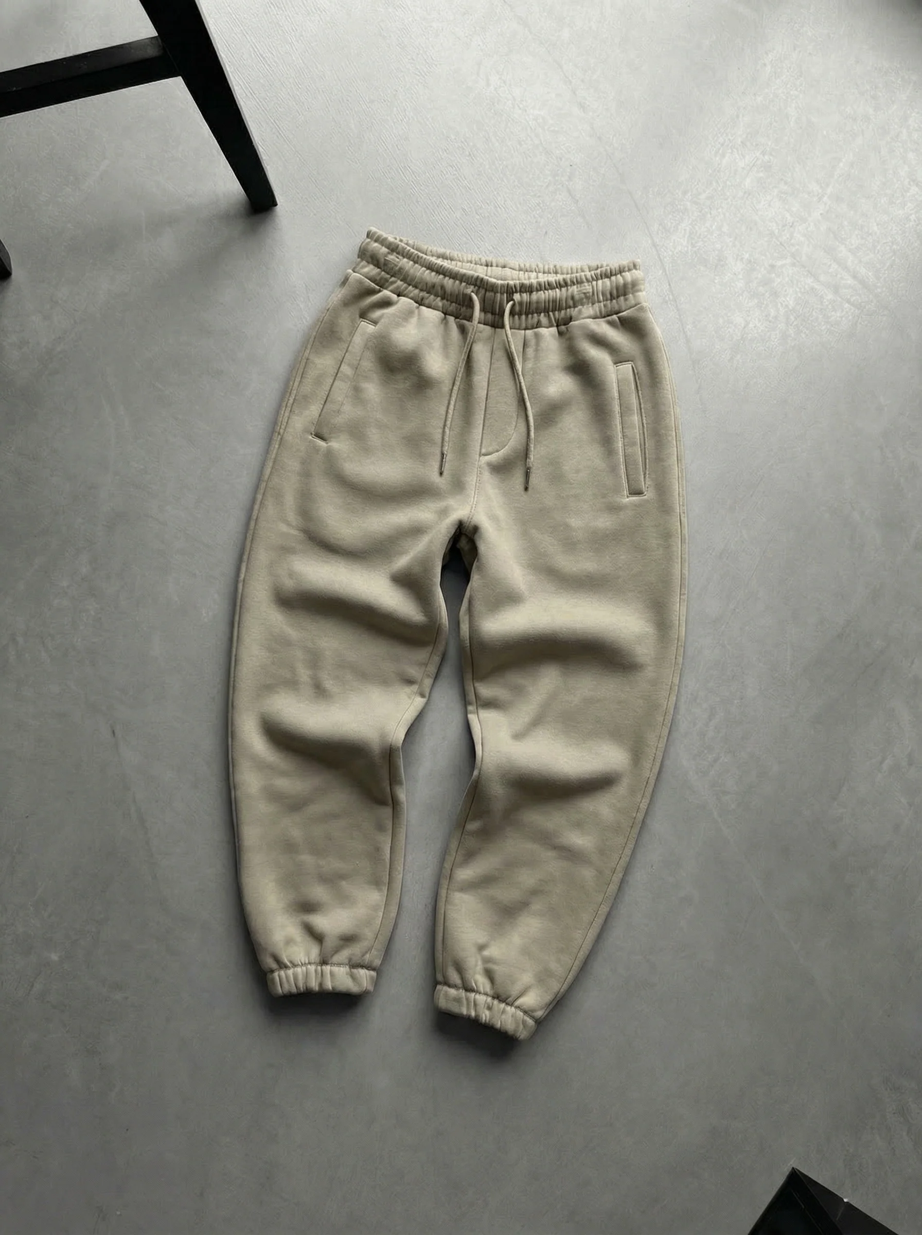 Basic Jogger - Simply Taupe