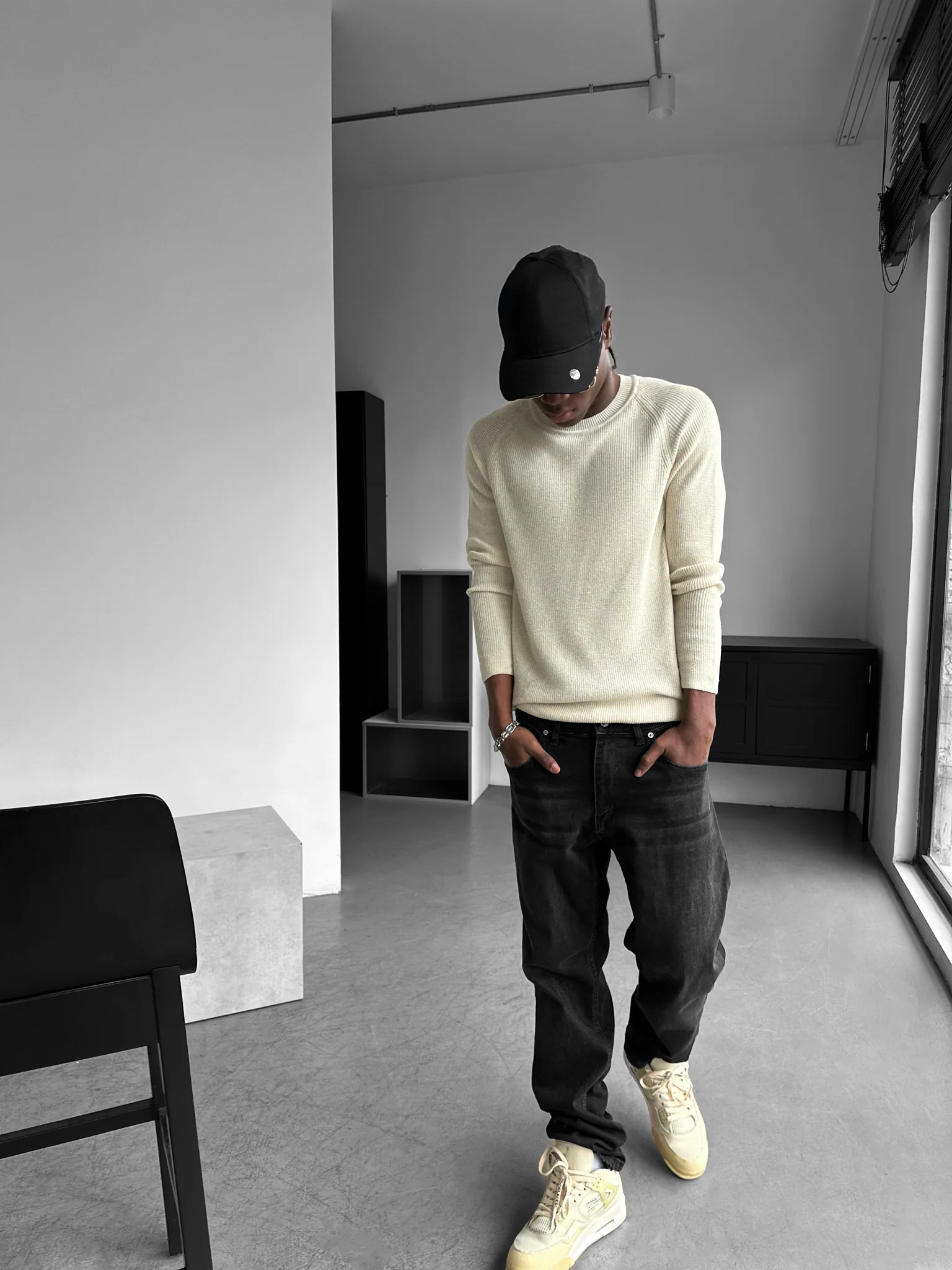 Regular Fit Jeans  - Black - Image 3