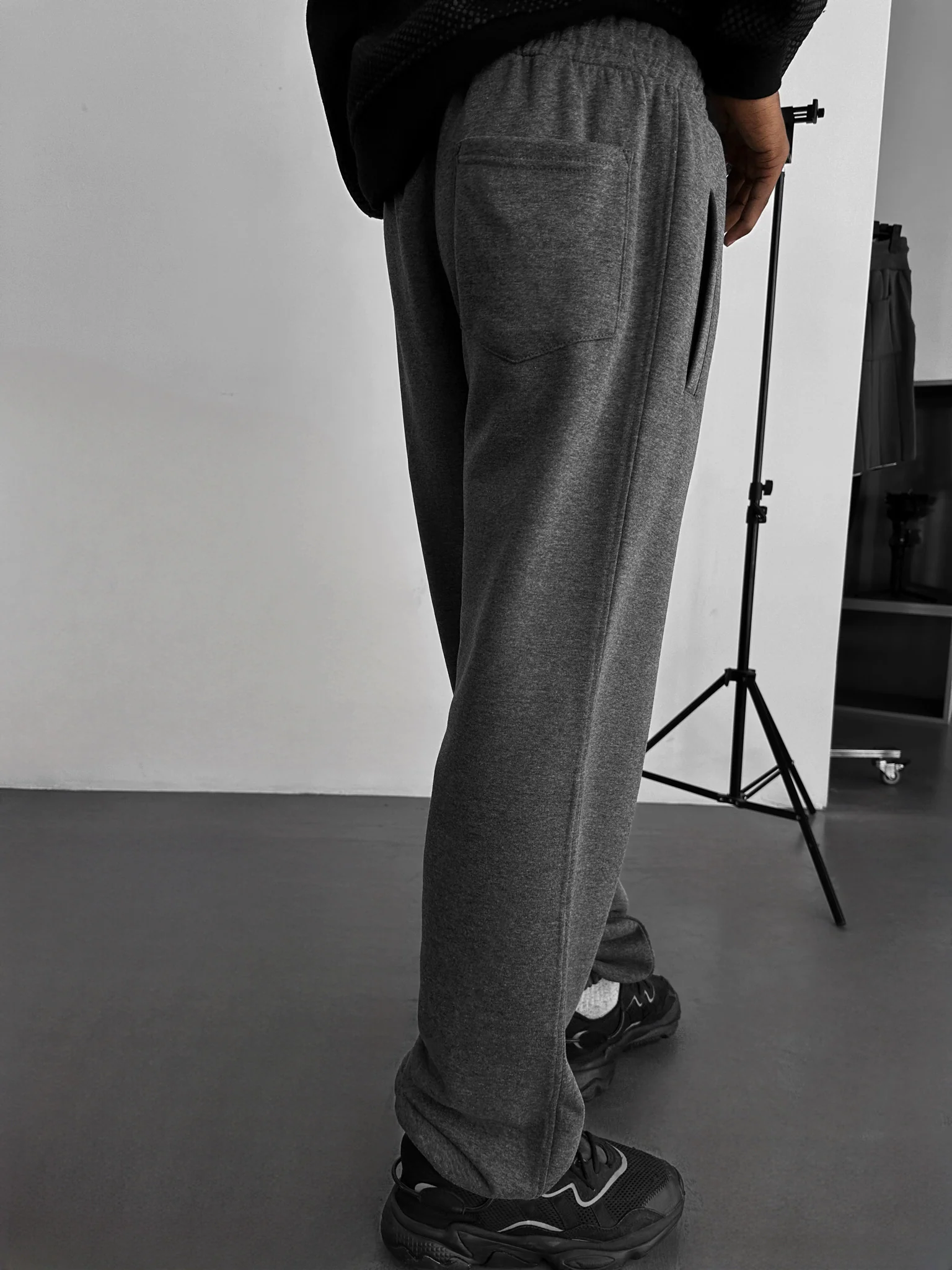 Loose Fit Basic Jogger - Anthracite Melange - Image 3