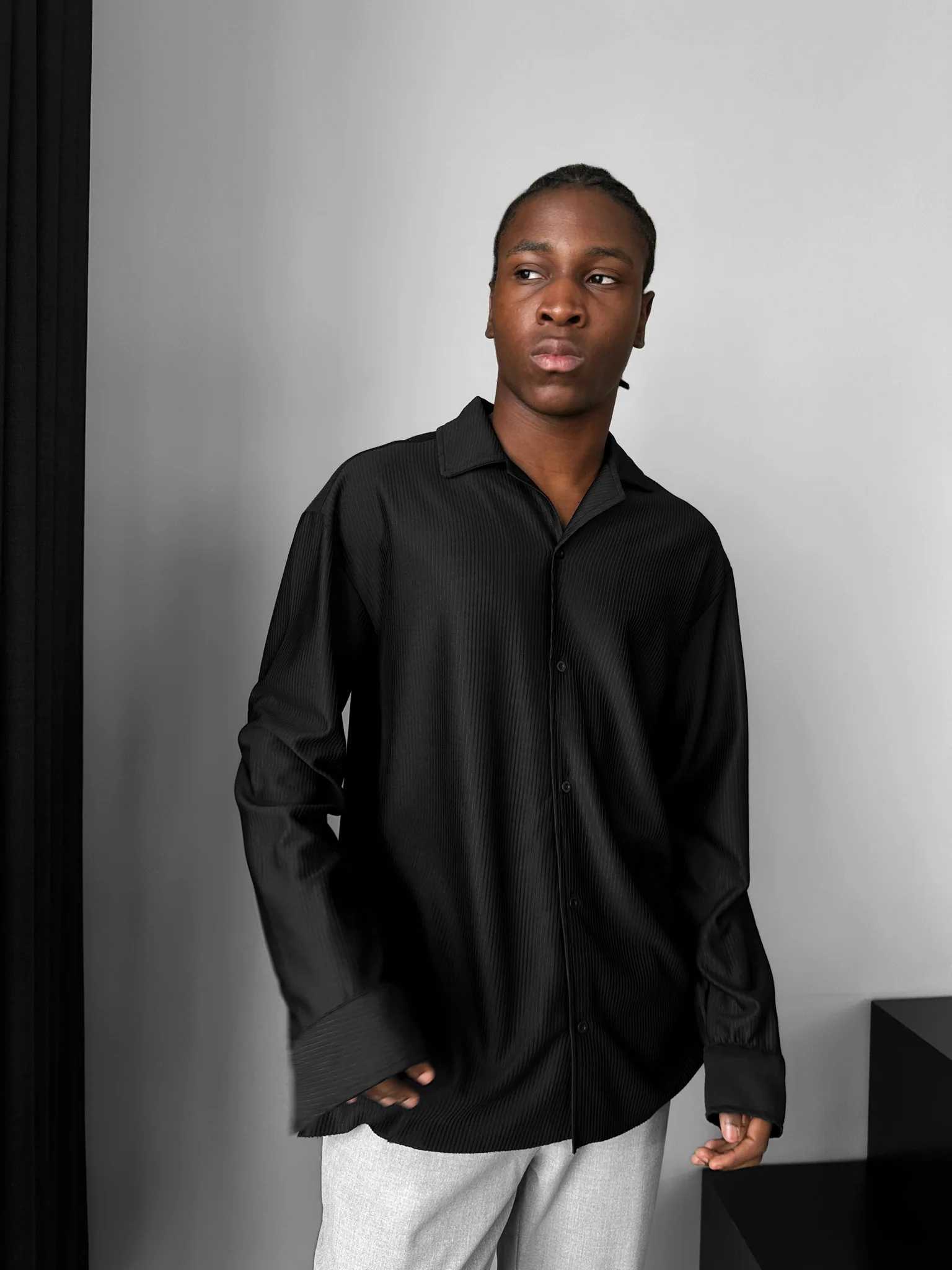 Loose Fit Basic Shirt - Black - Image 3