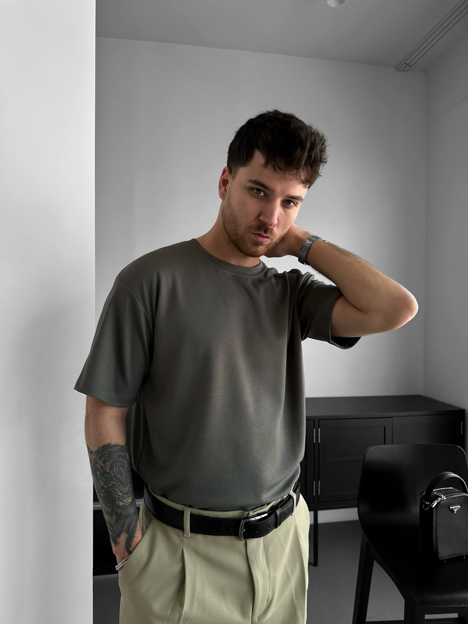 Loose Fit Basic T-shirt - Khaki - Image 3