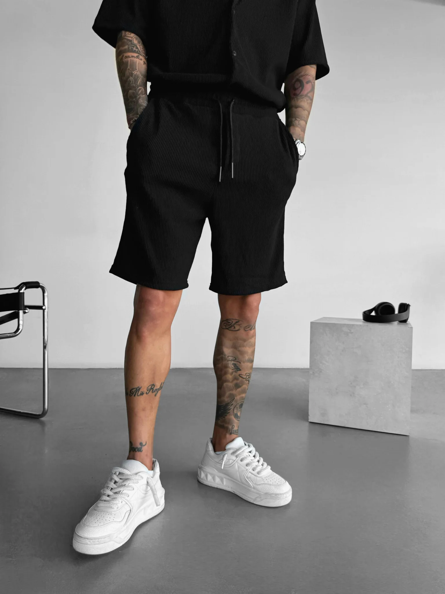 Loose Fit Cord Shorts - Black - Image 3
