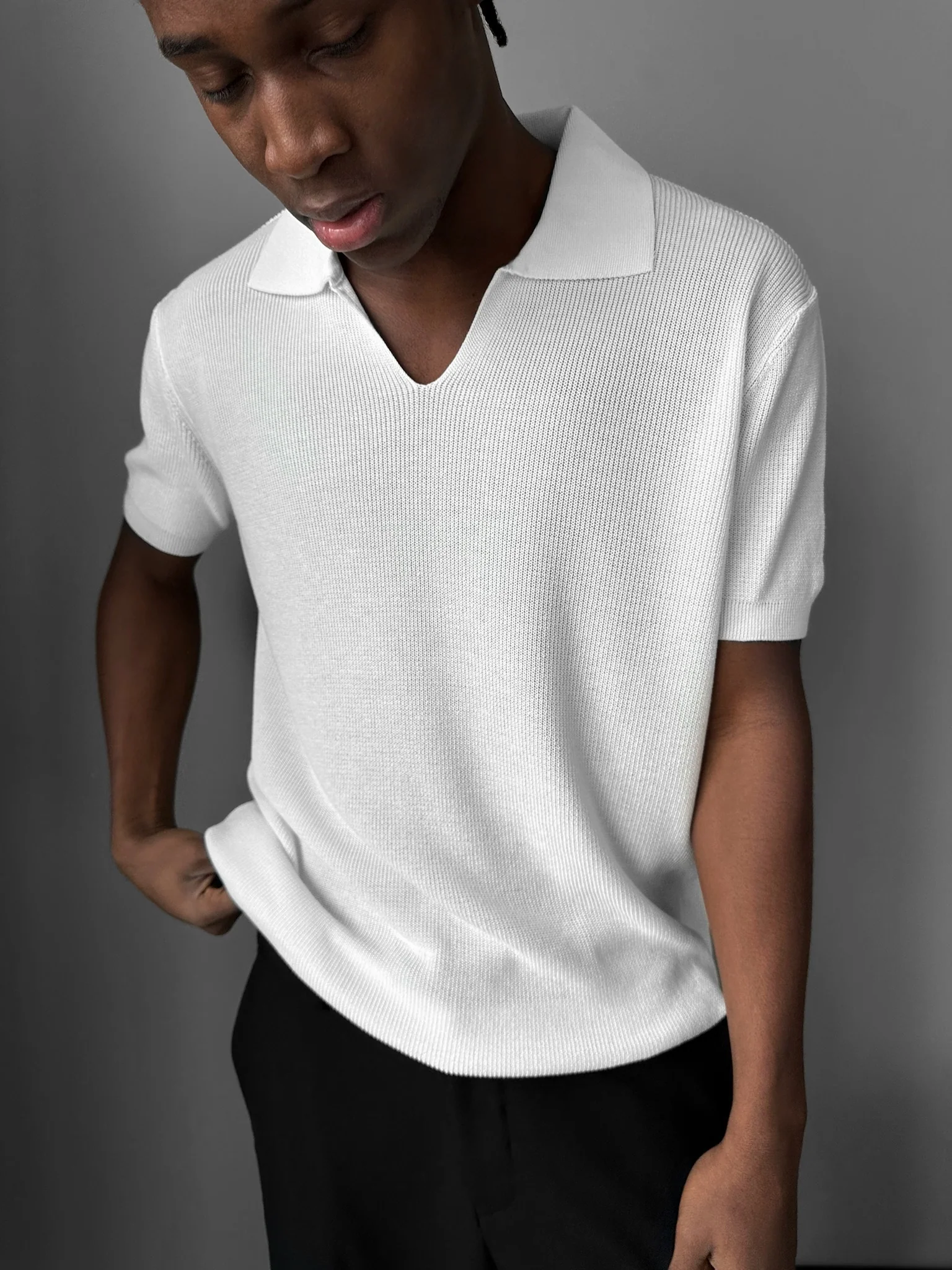 Loose fit fine knit collar T-Shirt - Ecru - Image 2