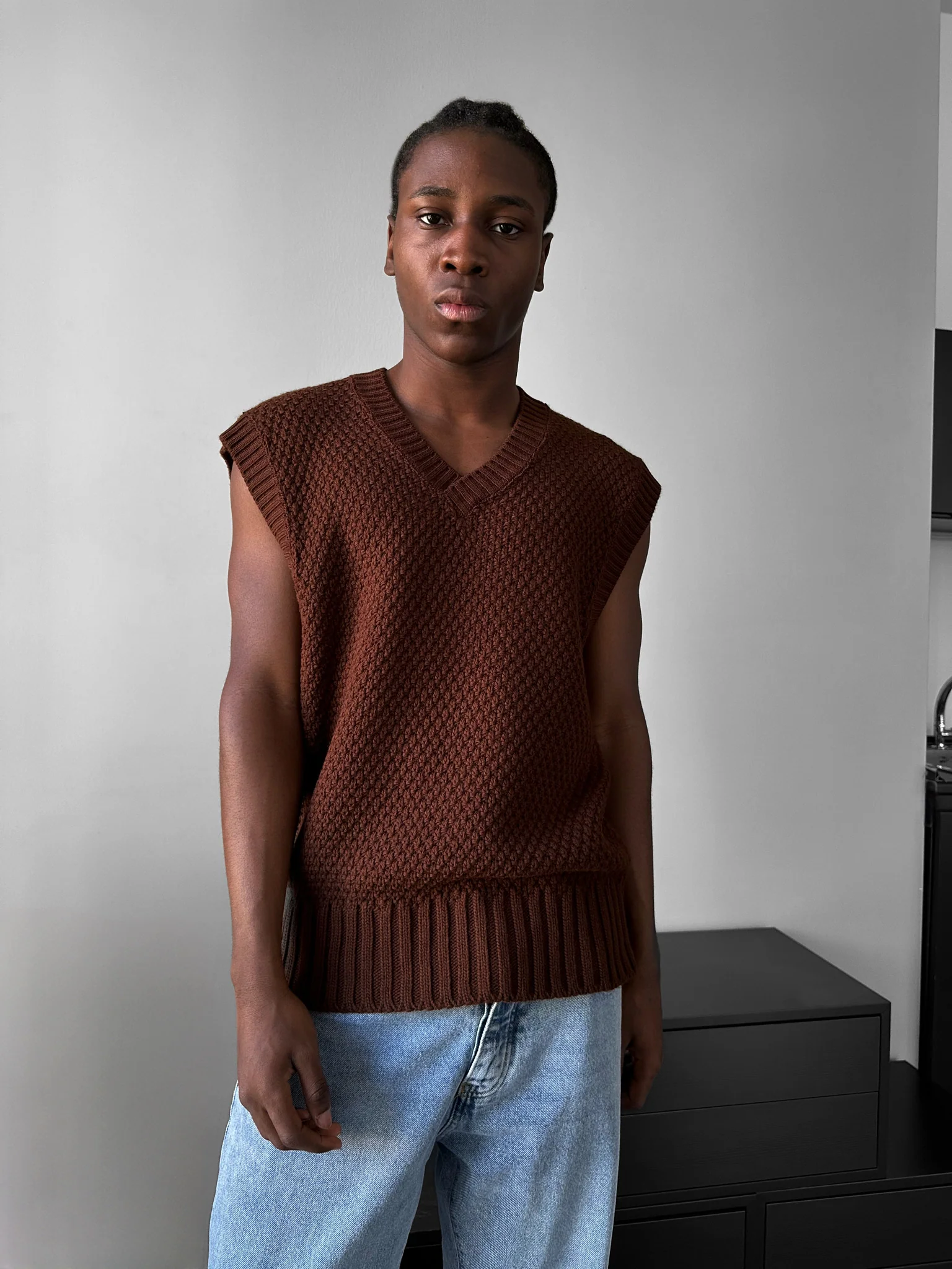 Loose Fit Knotted V Neck Pullunder - Dark Brown - Image 2