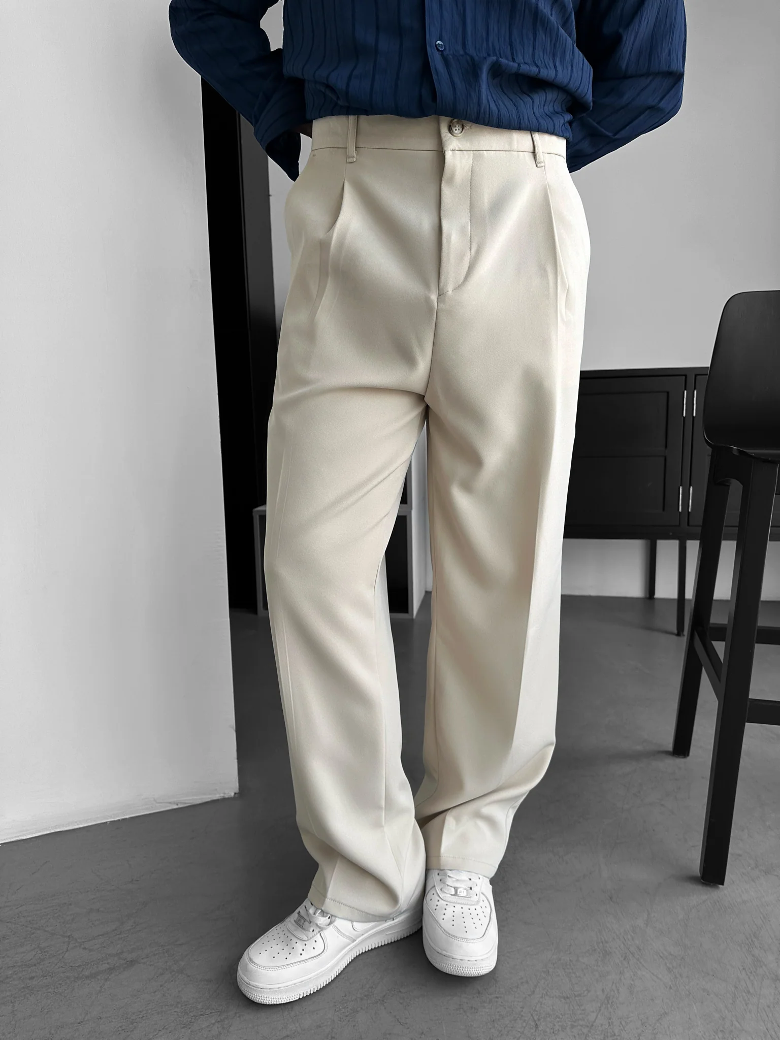 Loose Fit Pleated Trousers - Beige