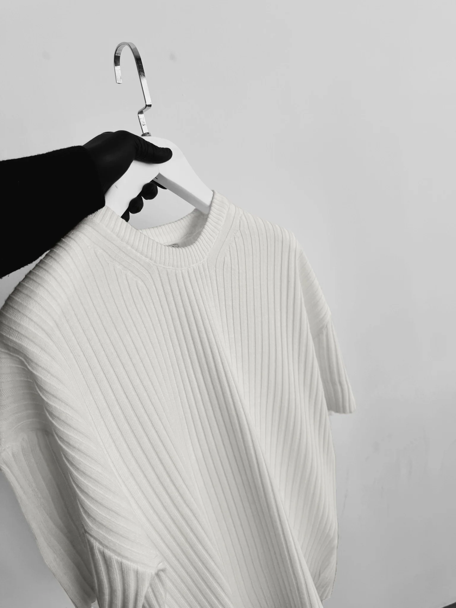 Loose Fit Ribbed Knit T-Shirt - Ecru - Image 2