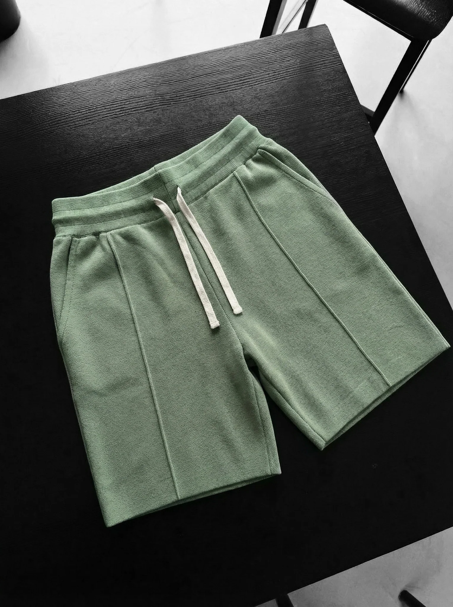 Loose Fit Seam Shorts - Moss