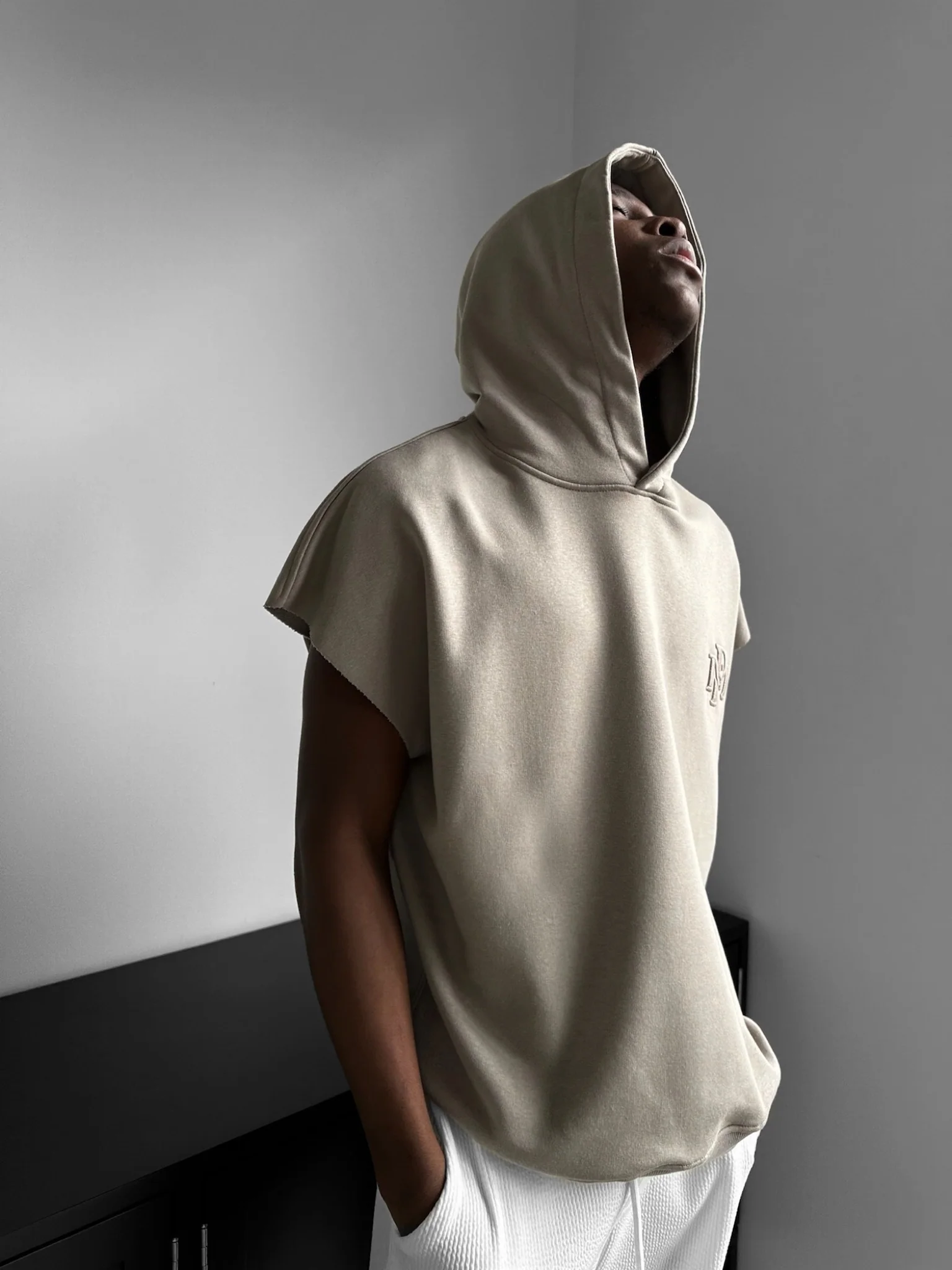 Loose Fit Sleeveless Hoodie - Warm Grey Pale - Image 2