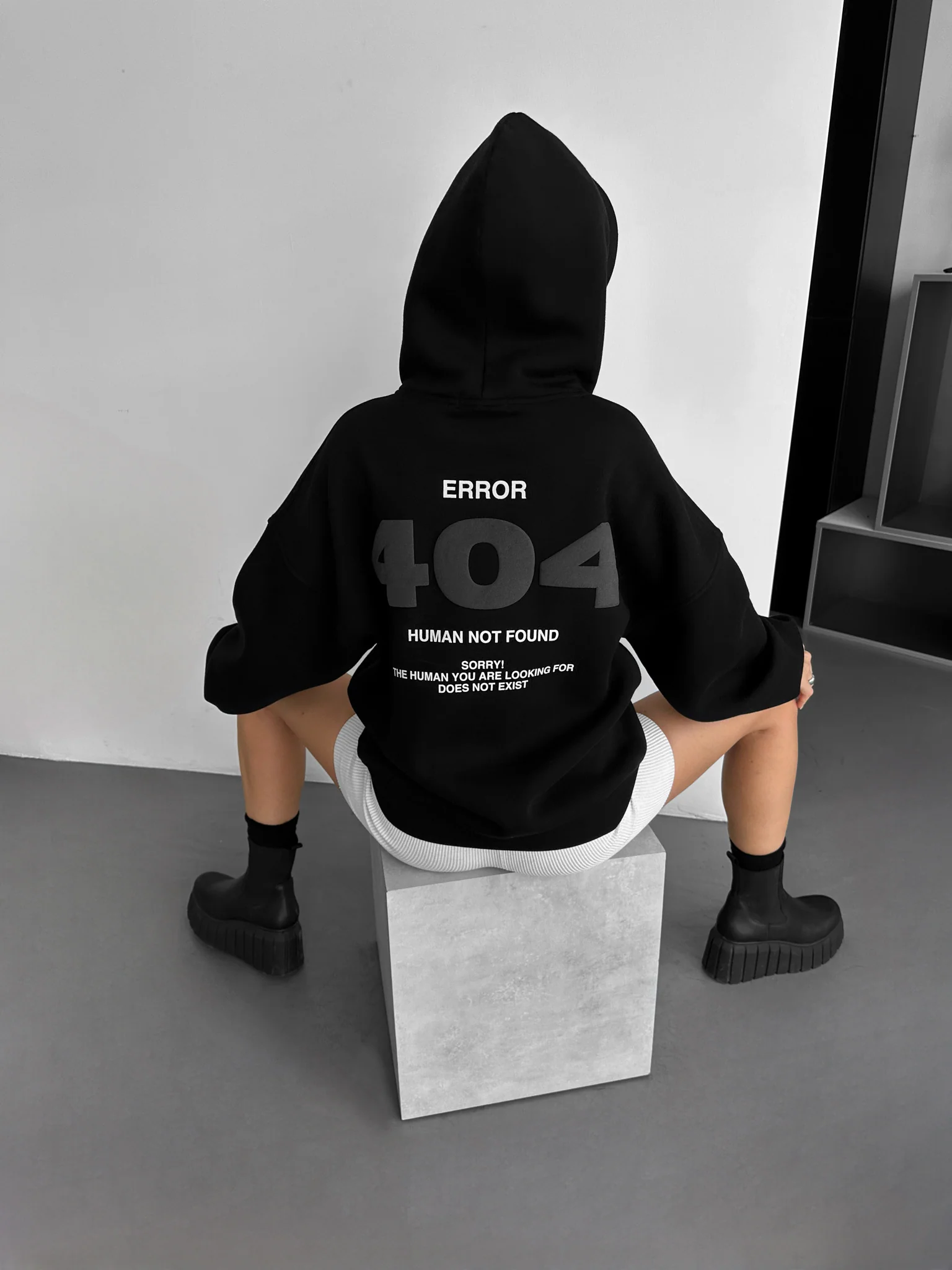 Oversize 404 Hoodie - Black - Image 4