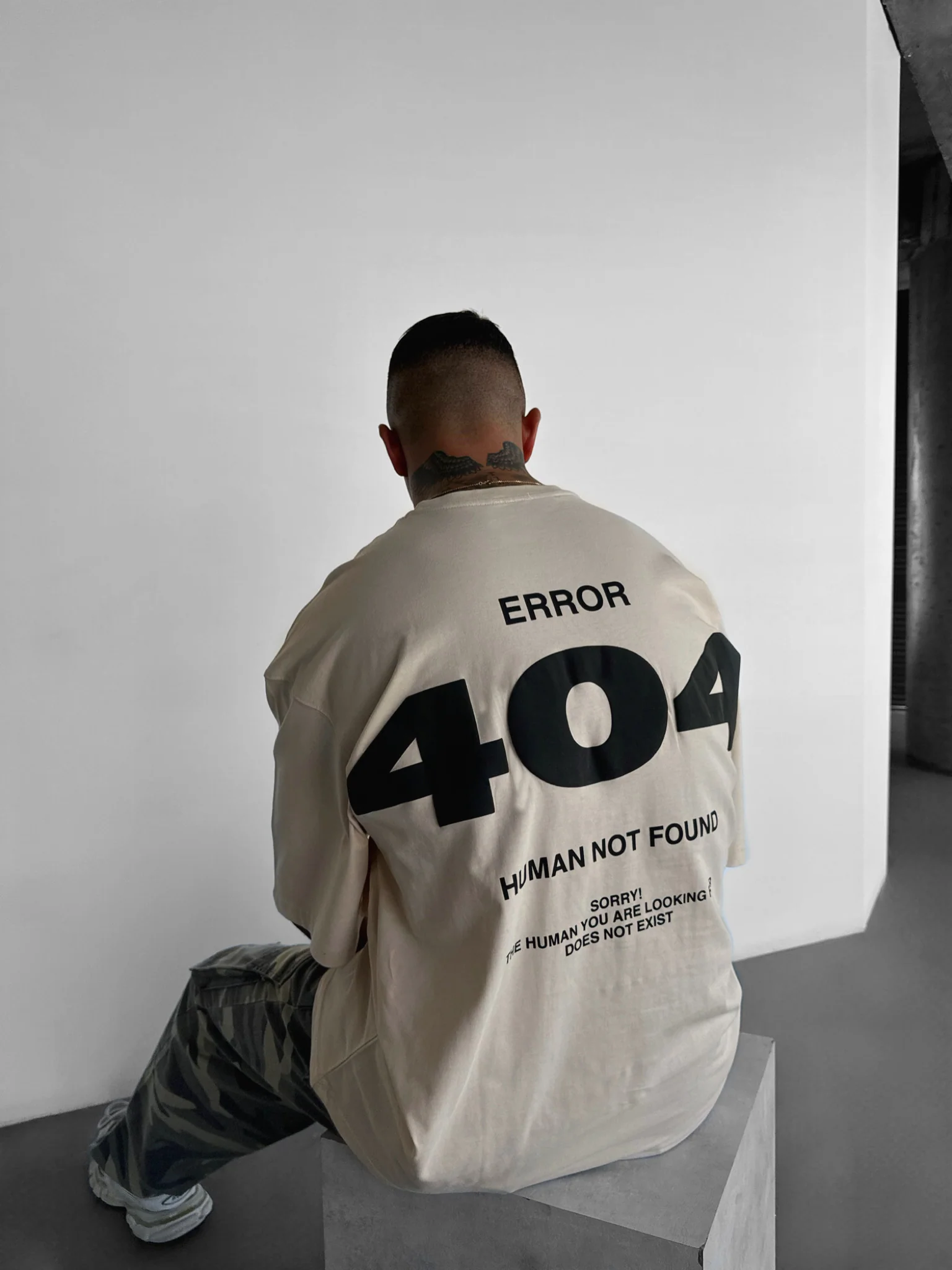 Oversize 404 T-shirt - Beige - Image 2