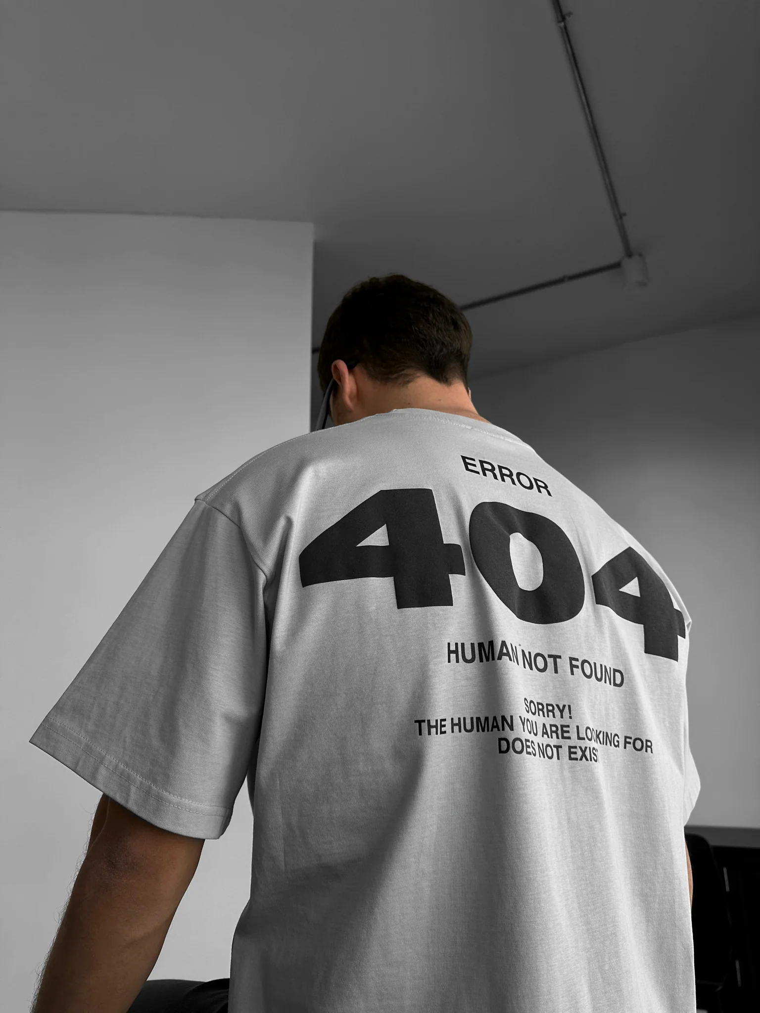 Oversize 404 T-shirt - Grey - Image 4