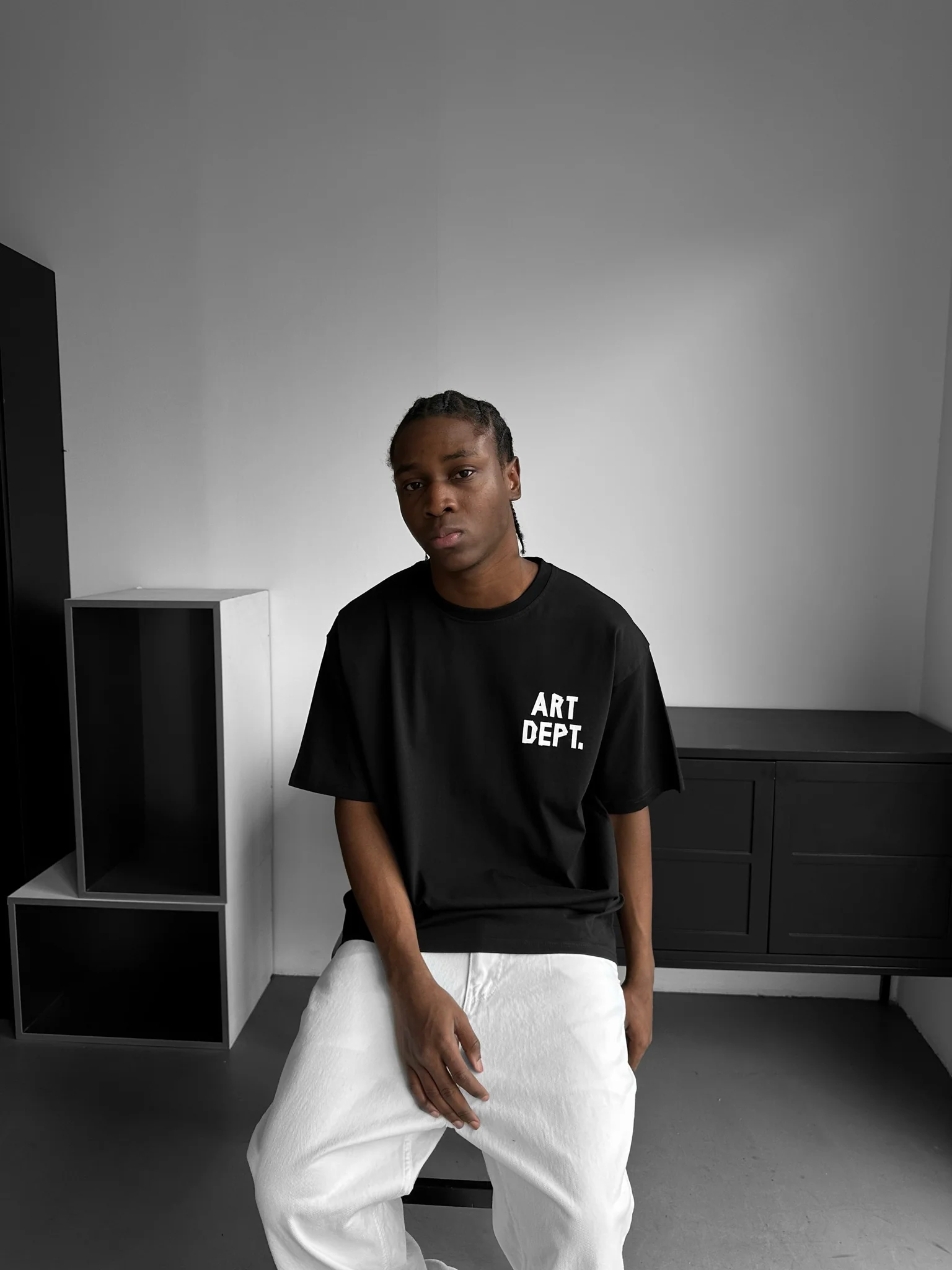 Oversize Art Dept. T-shirt - Black and White - Image 4