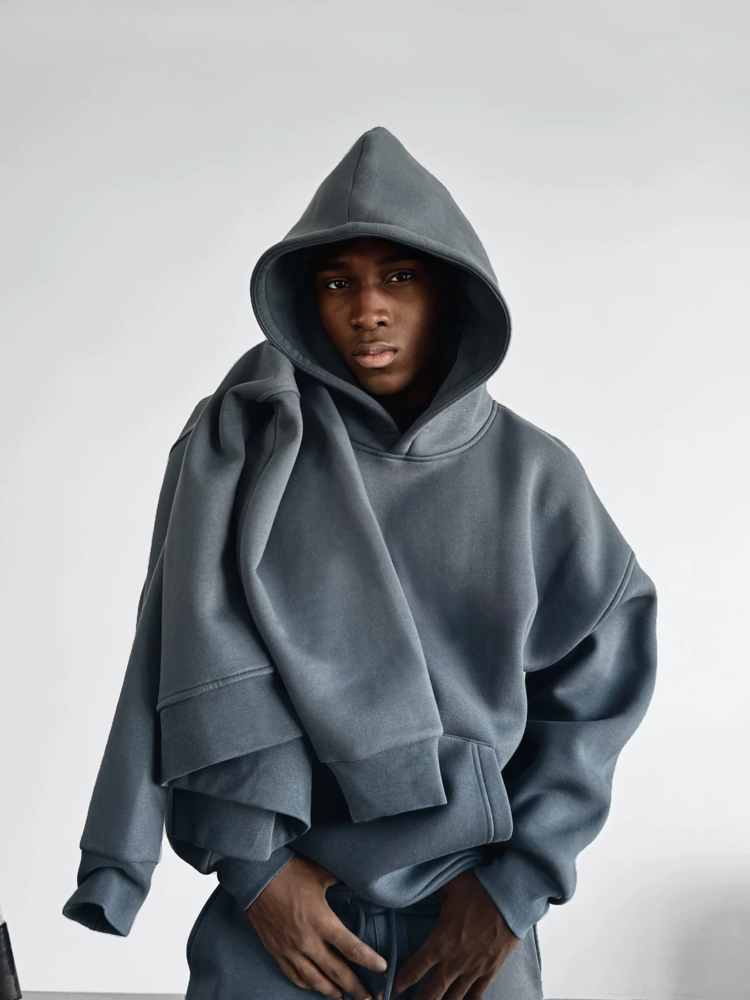 Oversize Basic Hoodie - Stormy Weather - Image 3