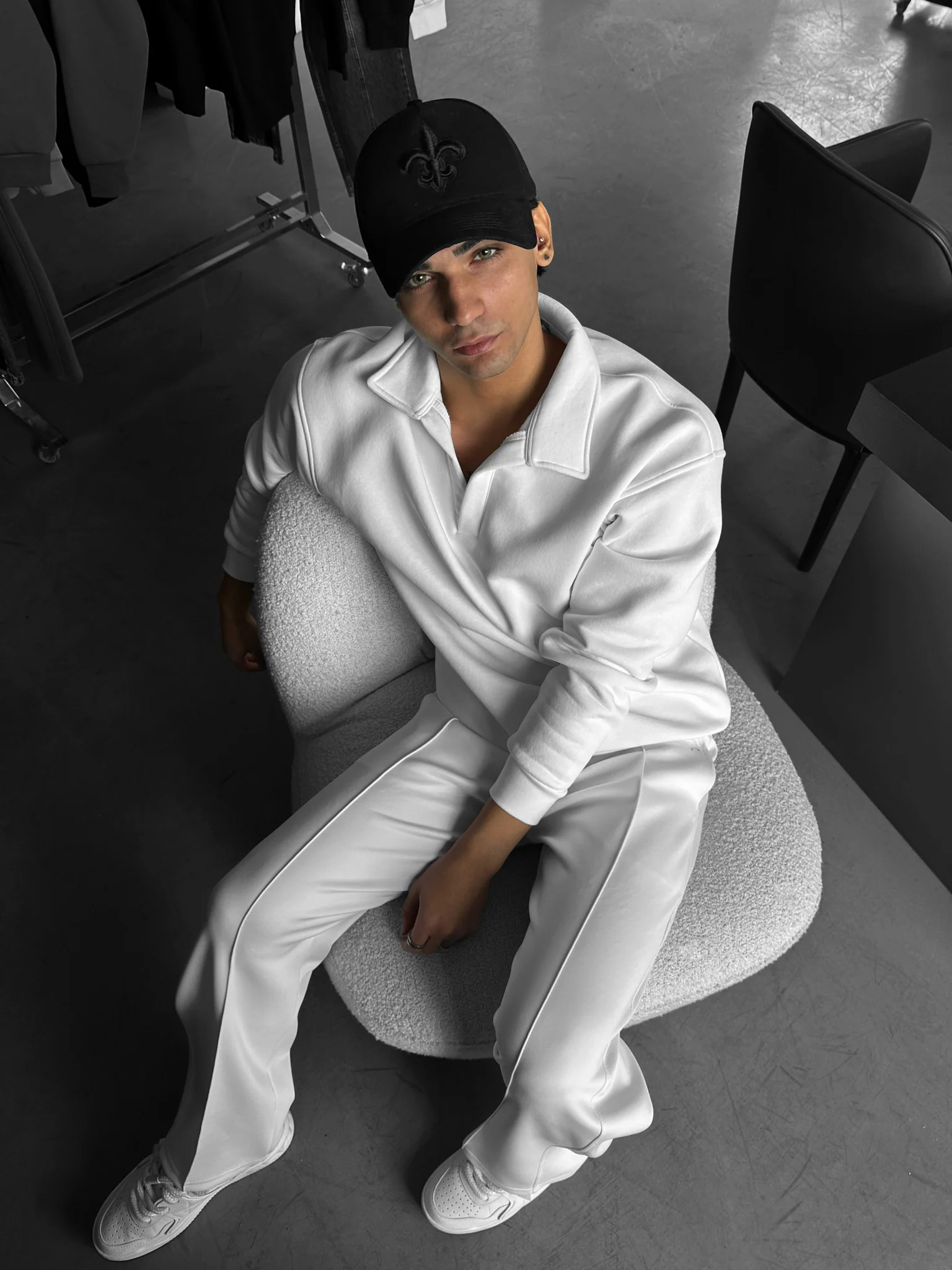 Oversize Basic Polo Sweatshirt - White - Image 2