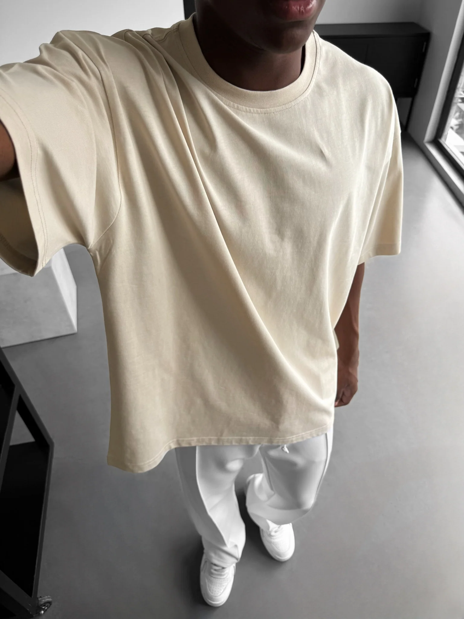 Oversize Basic T-Shirt - Light Beige - Image 3