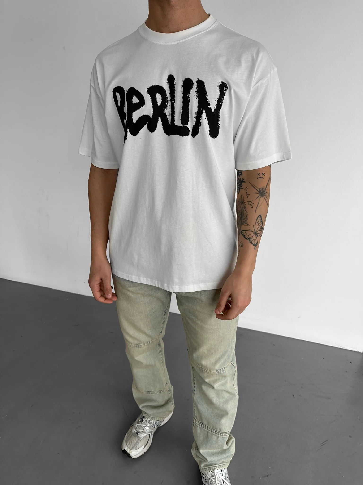Oversize 'Berlin Sumpf' T-Shirt - Ecru - Image 3