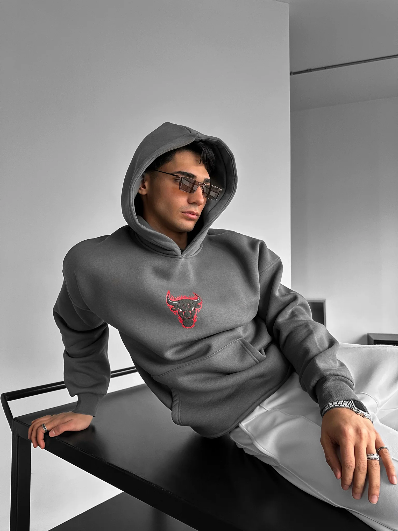 Oversize Bull Fearless Hoodie - Anthracite - Image 4