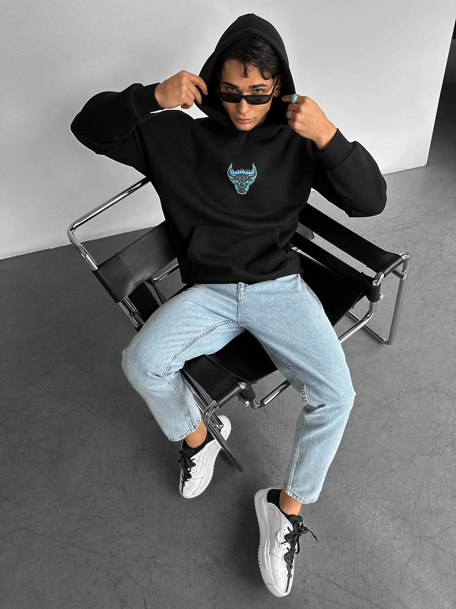 Oversize Bull Fearless Hoodie - Black and Blue - Image 3
