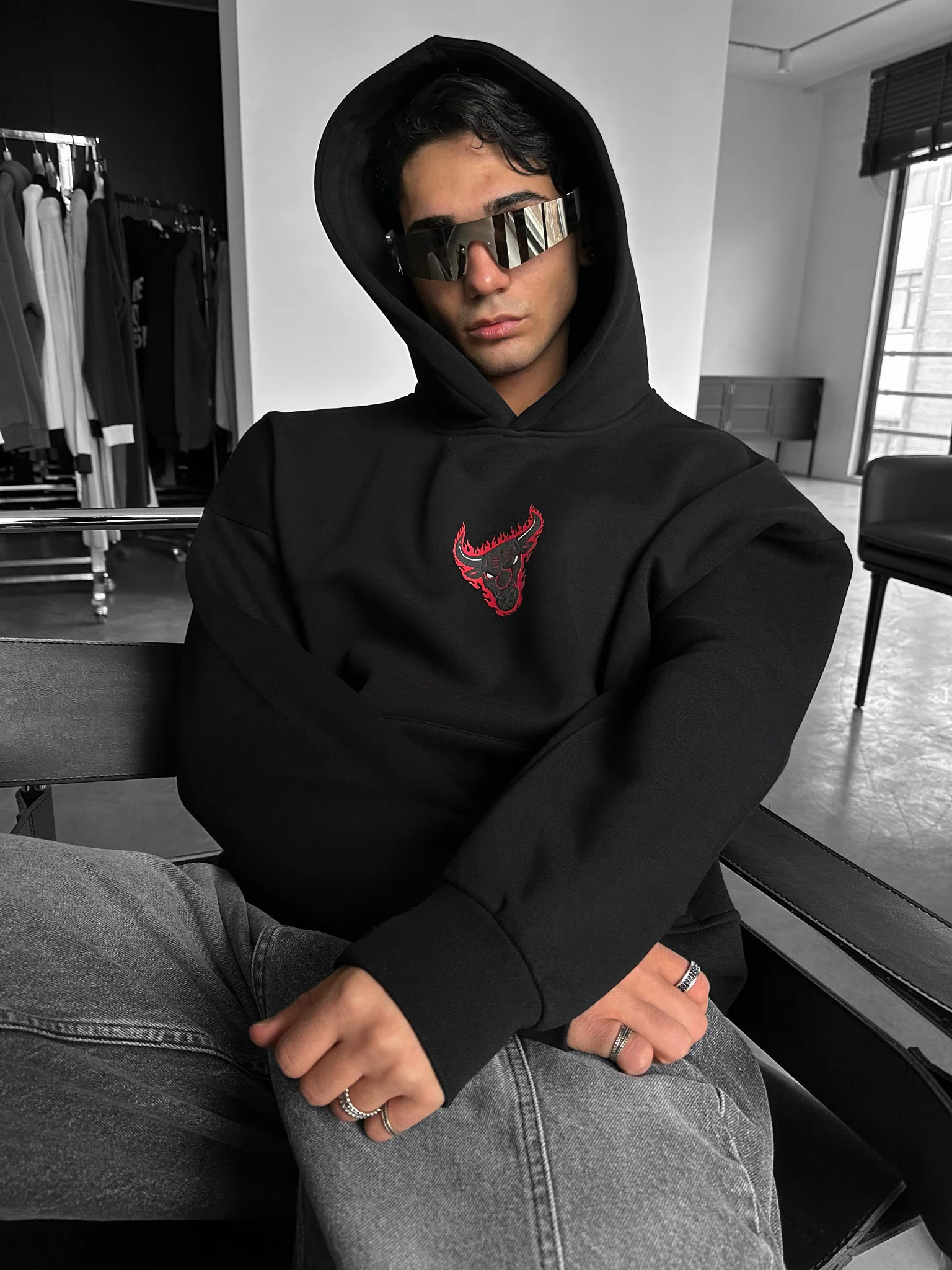 Oversize Bull Fearless Hoodie - Black and Red - Image 3
