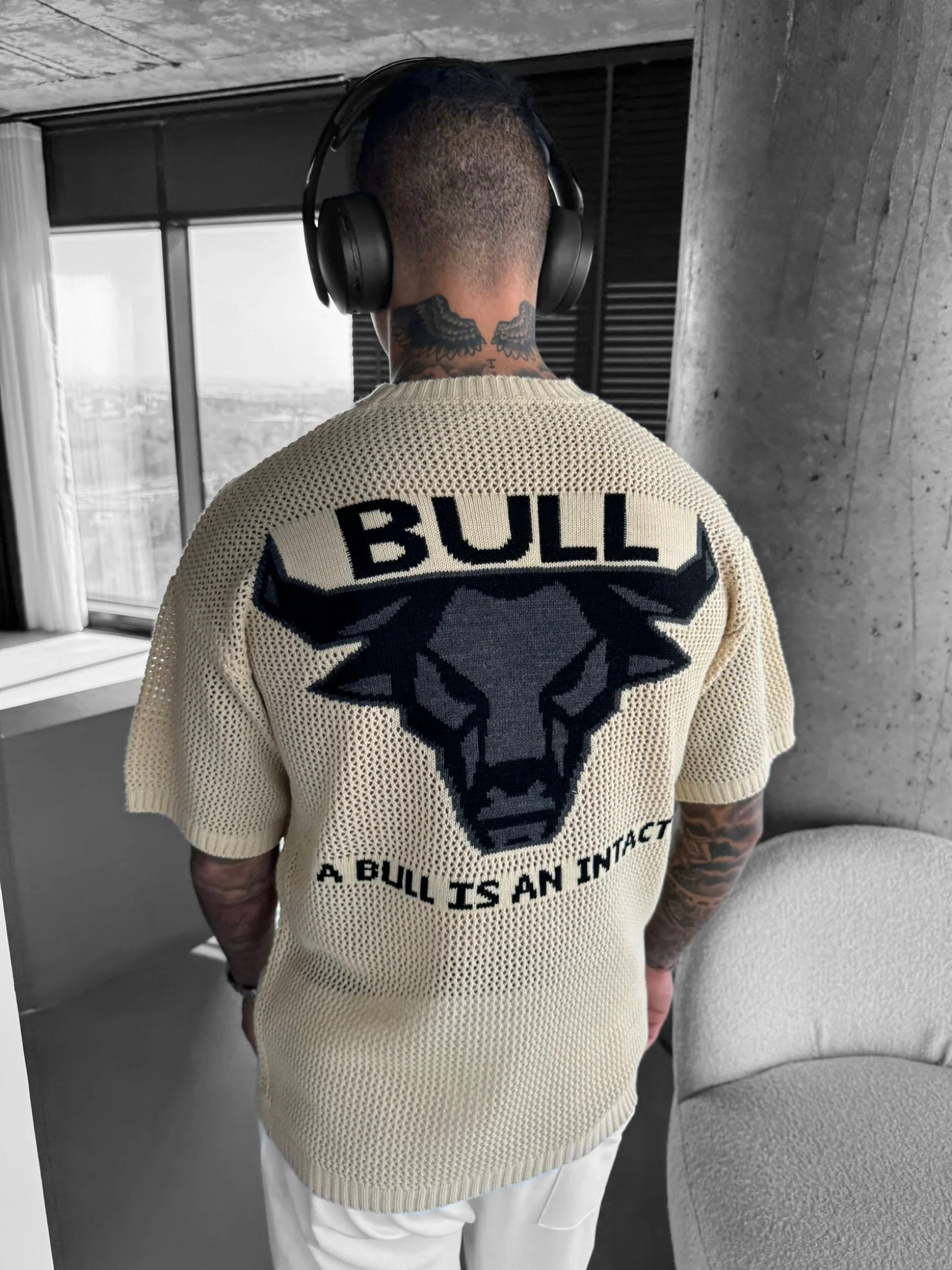 Oversize Bull Knit T-Shirt - Beige - Image 4
