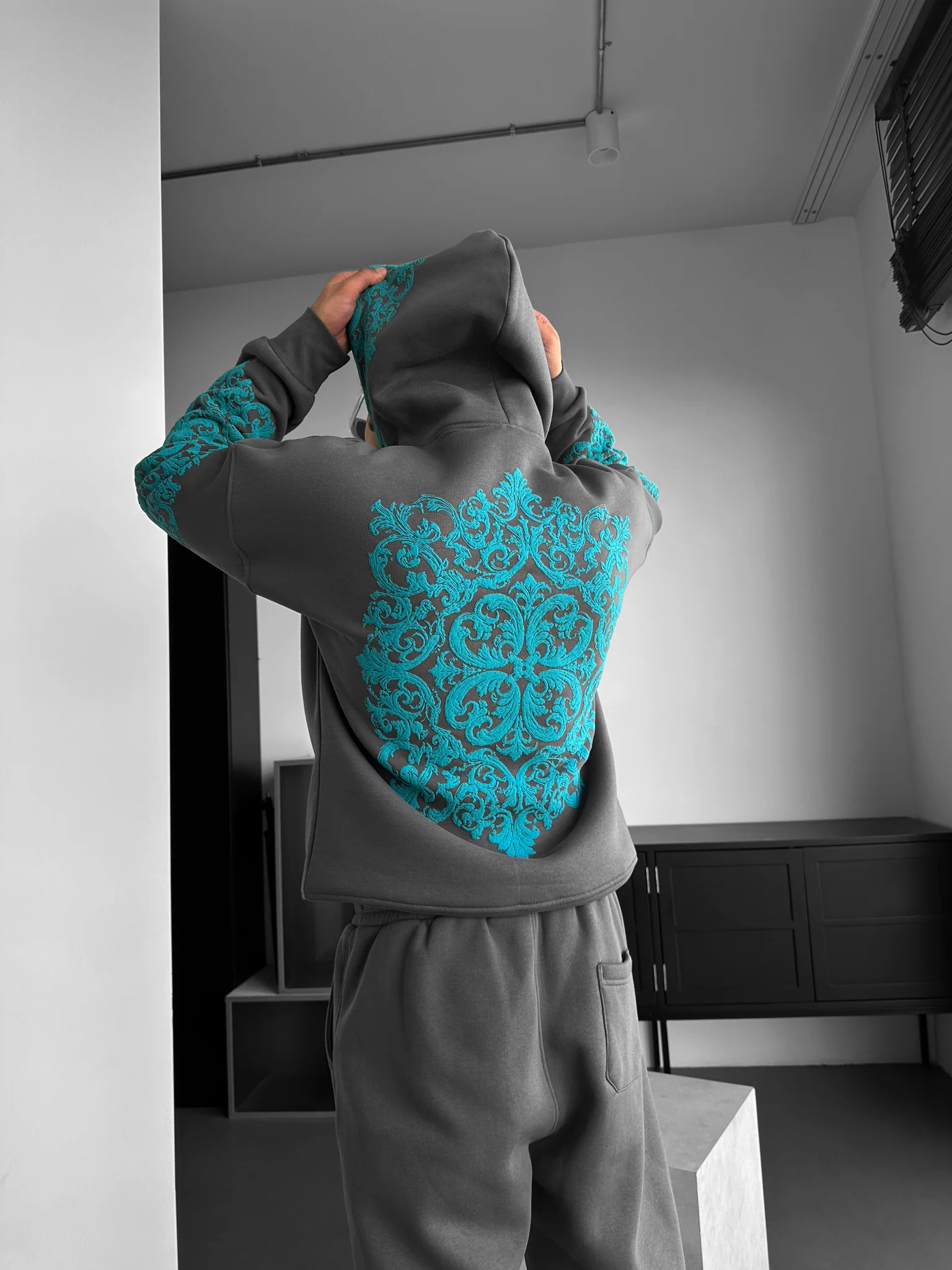 Oversize Carpet Pattern Hoodie - Anthracite - Image 3