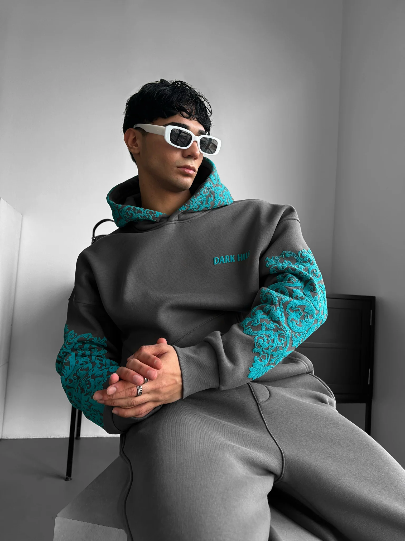 Oversize Carpet Pattern Hoodie - Anthracite - Image 5