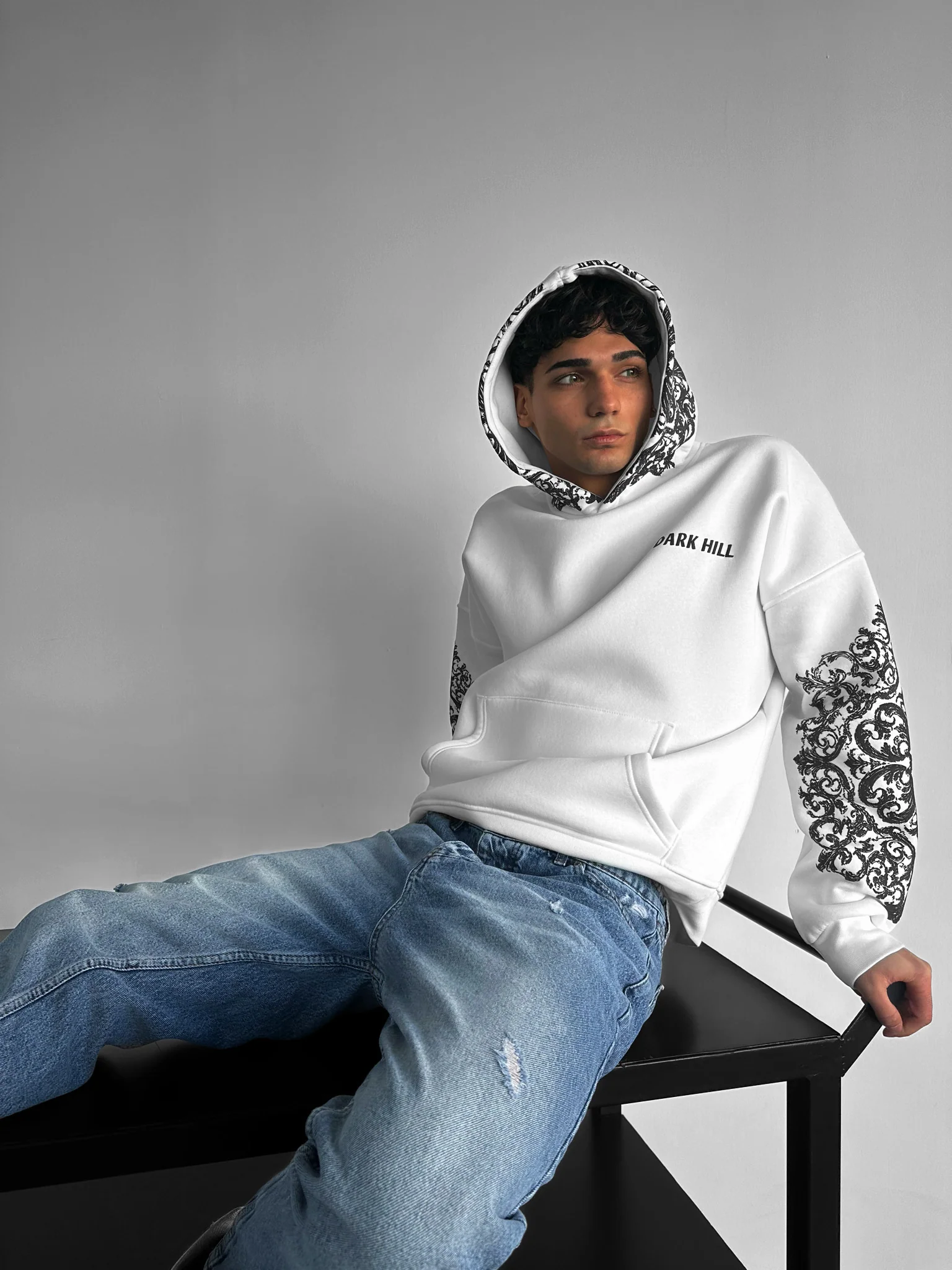 Oversize Carpet Pattern Hoodie - White - Image 3