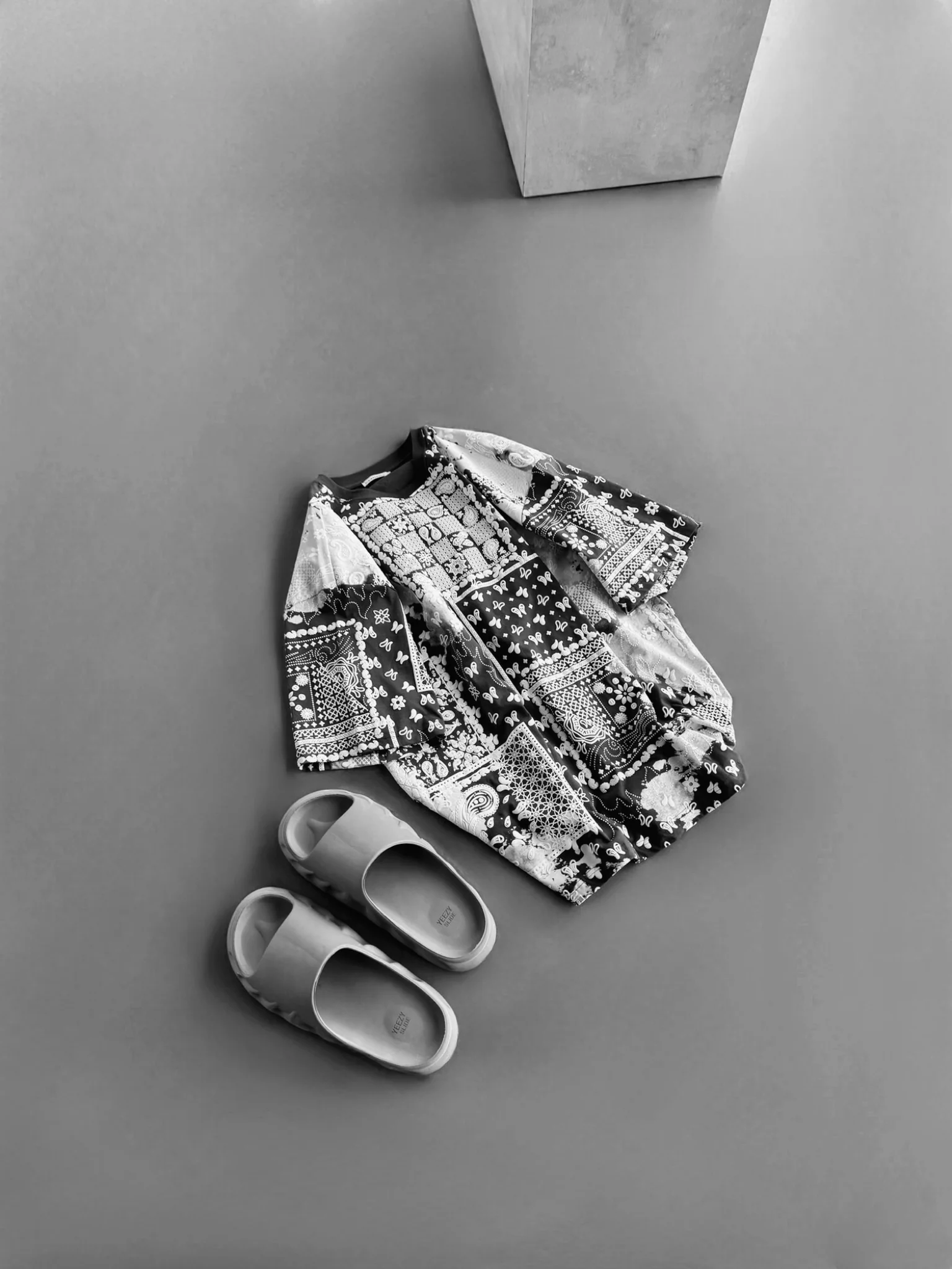 Oversize Carpet T-shirt - Anthracite - Image 5