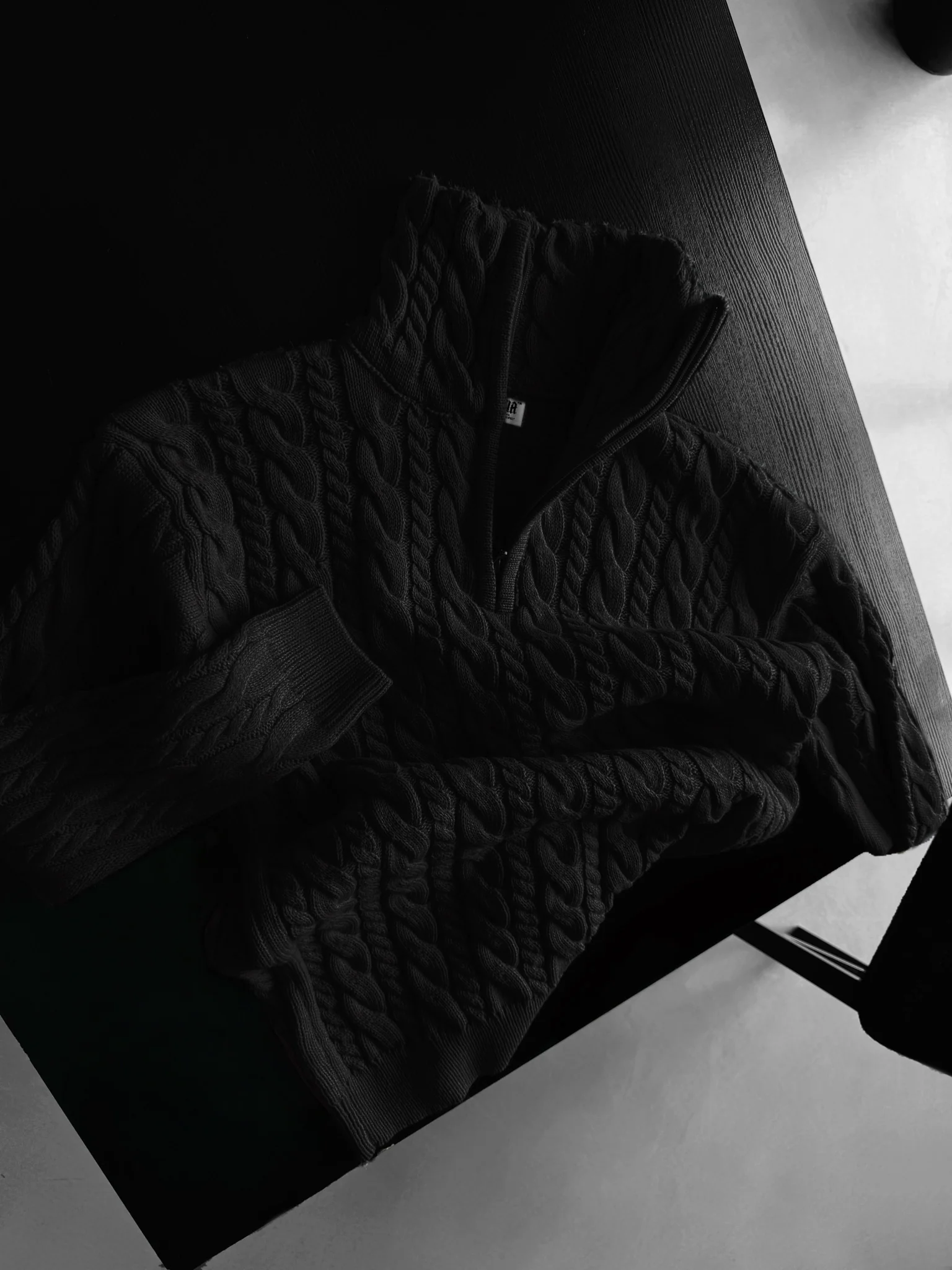 Oversize Collar Braid Zipper Pullover - Black