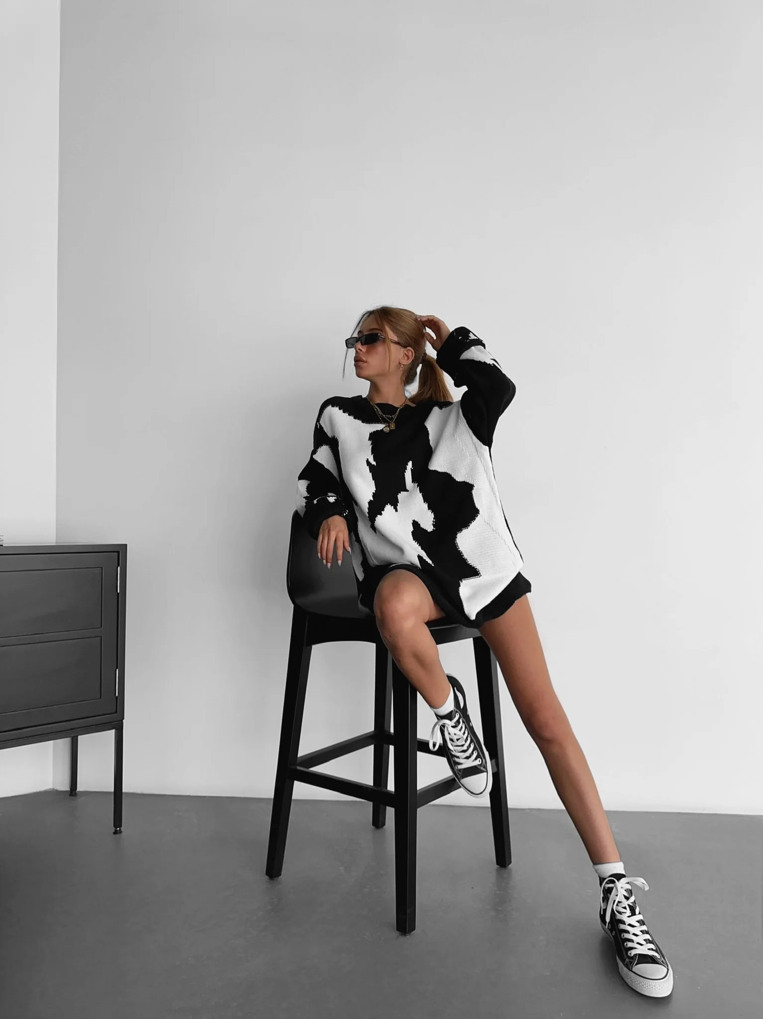 Oversize Cow Knit Sweater - Black - Image 3