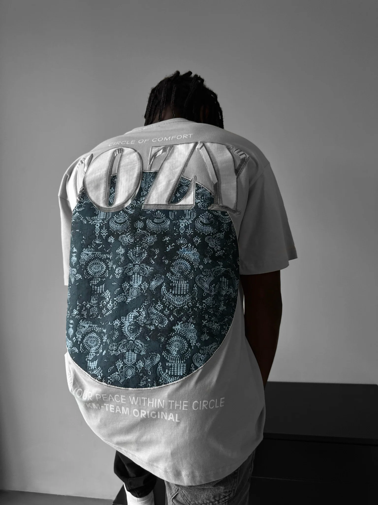 Oversize 'Cozy' T-Shirt - Grey - Image 2