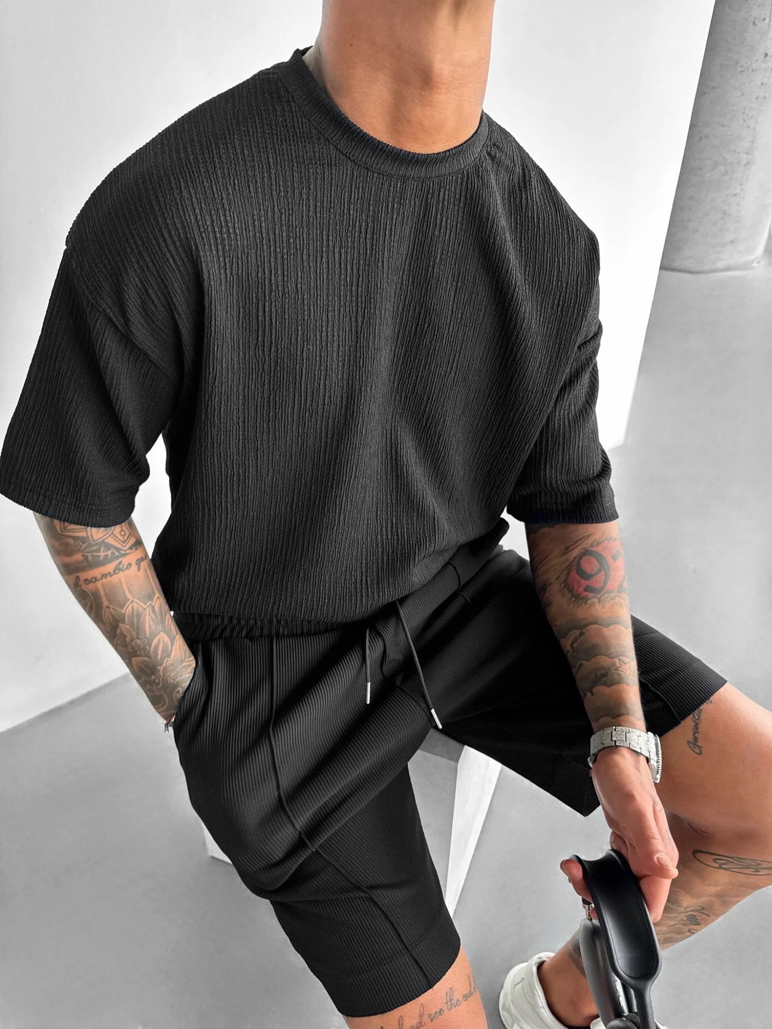 Oversize Crepe T-Shirts - Black - Image 4