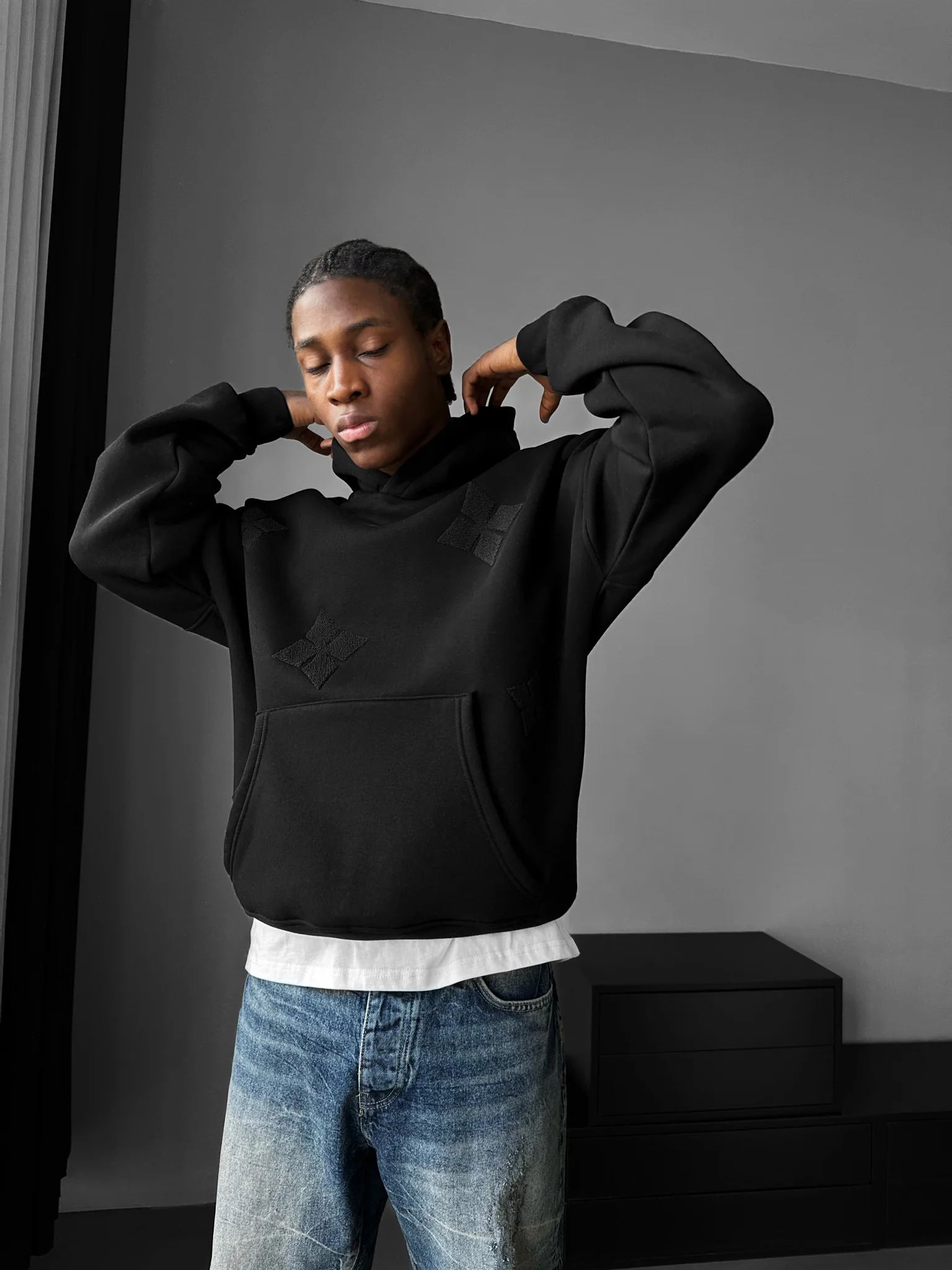 Oversize Detailed Hoodie - Black - Image 2