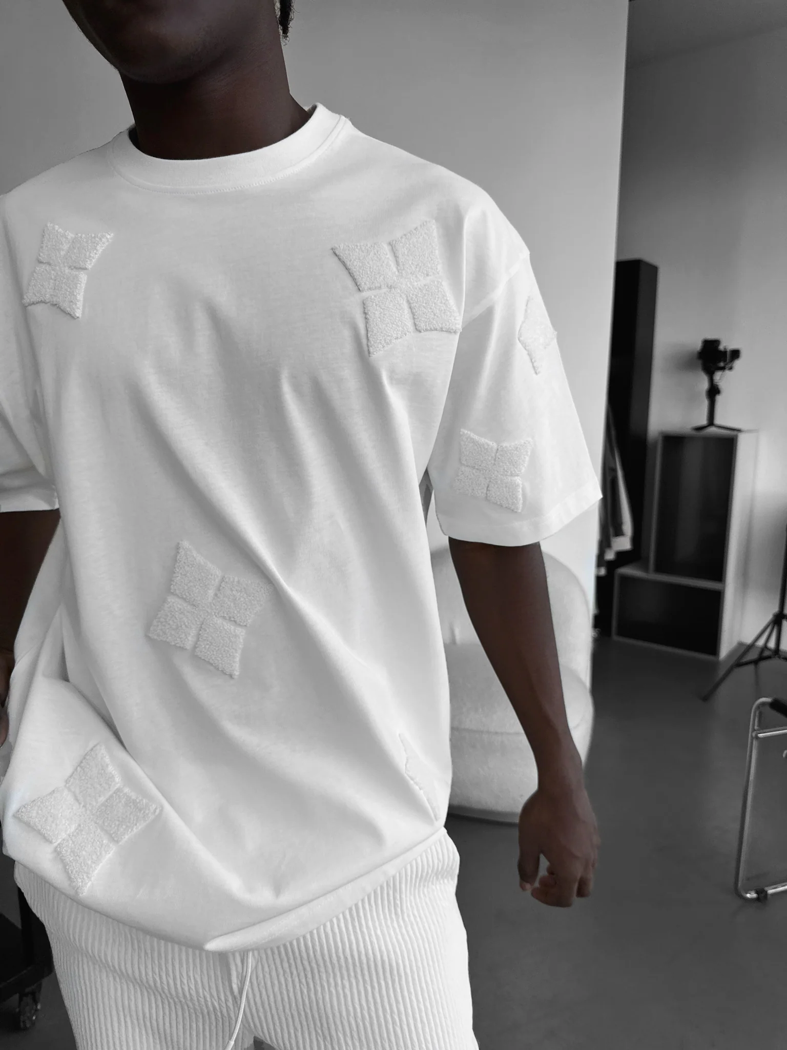 Oversize Detailed T-Shirt - Ecru - Image 4