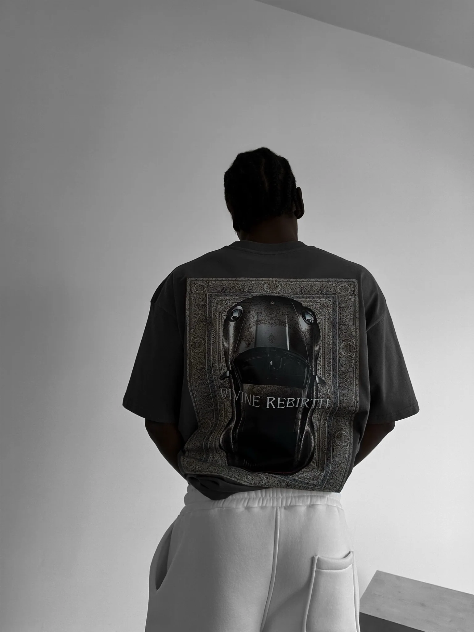 Oversize 'Divine Rebirth' T-Shirt - Anthracite