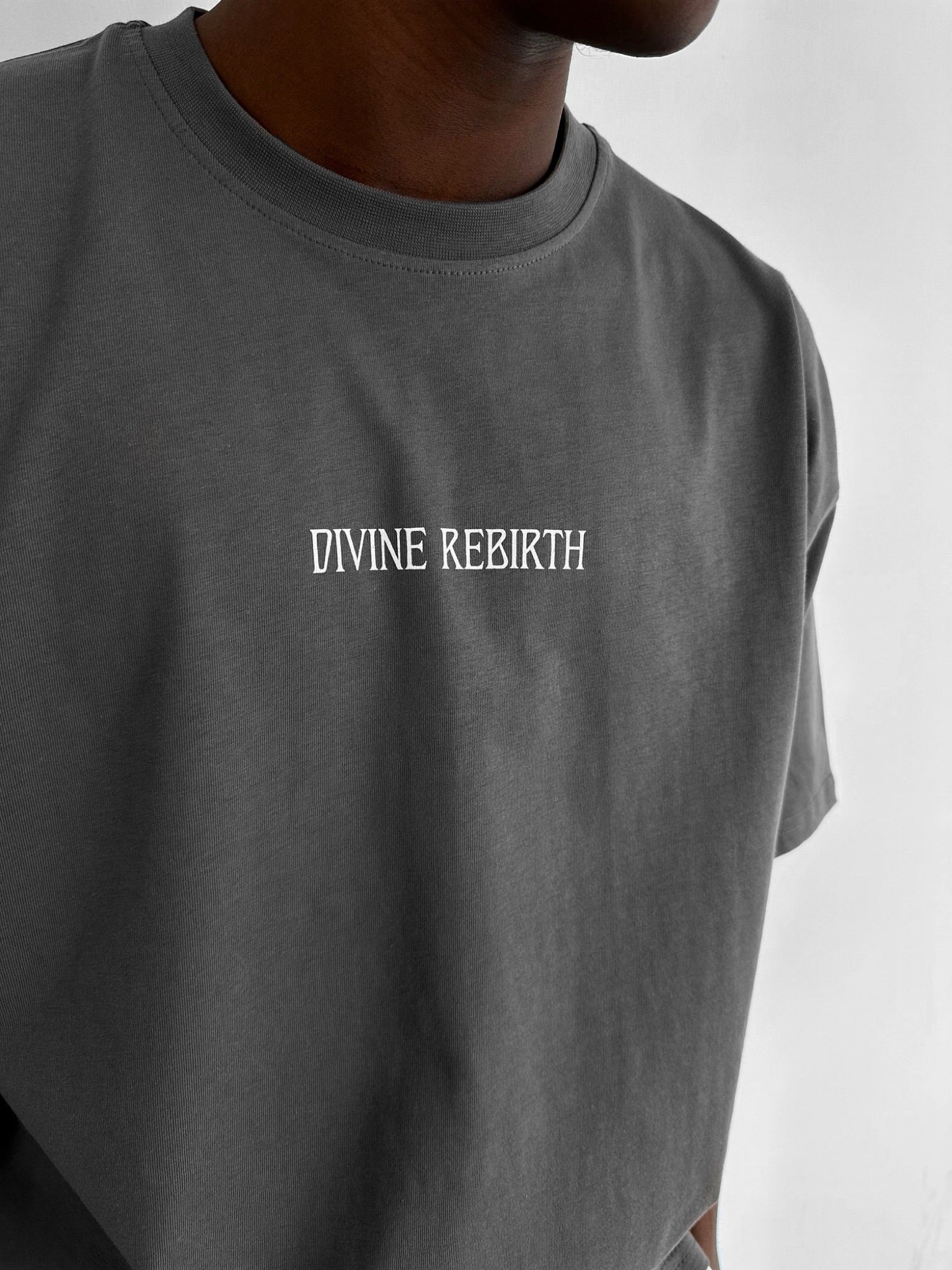 Oversize 'Divine Rebirth' T-Shirt - Anthracite - Image 3