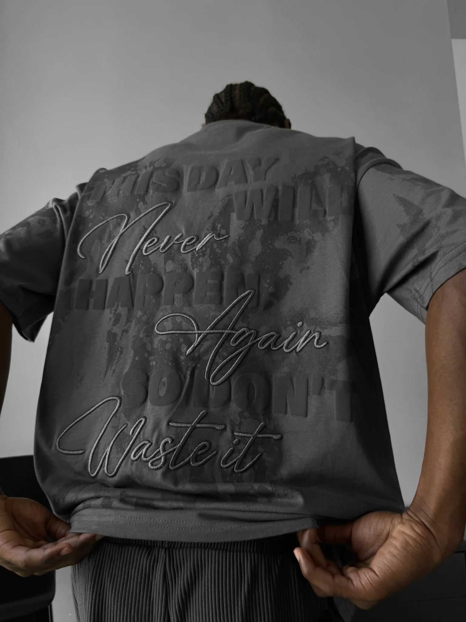 Oversize 'don’t waist it' T-Shirt - Anthracite - Image 3