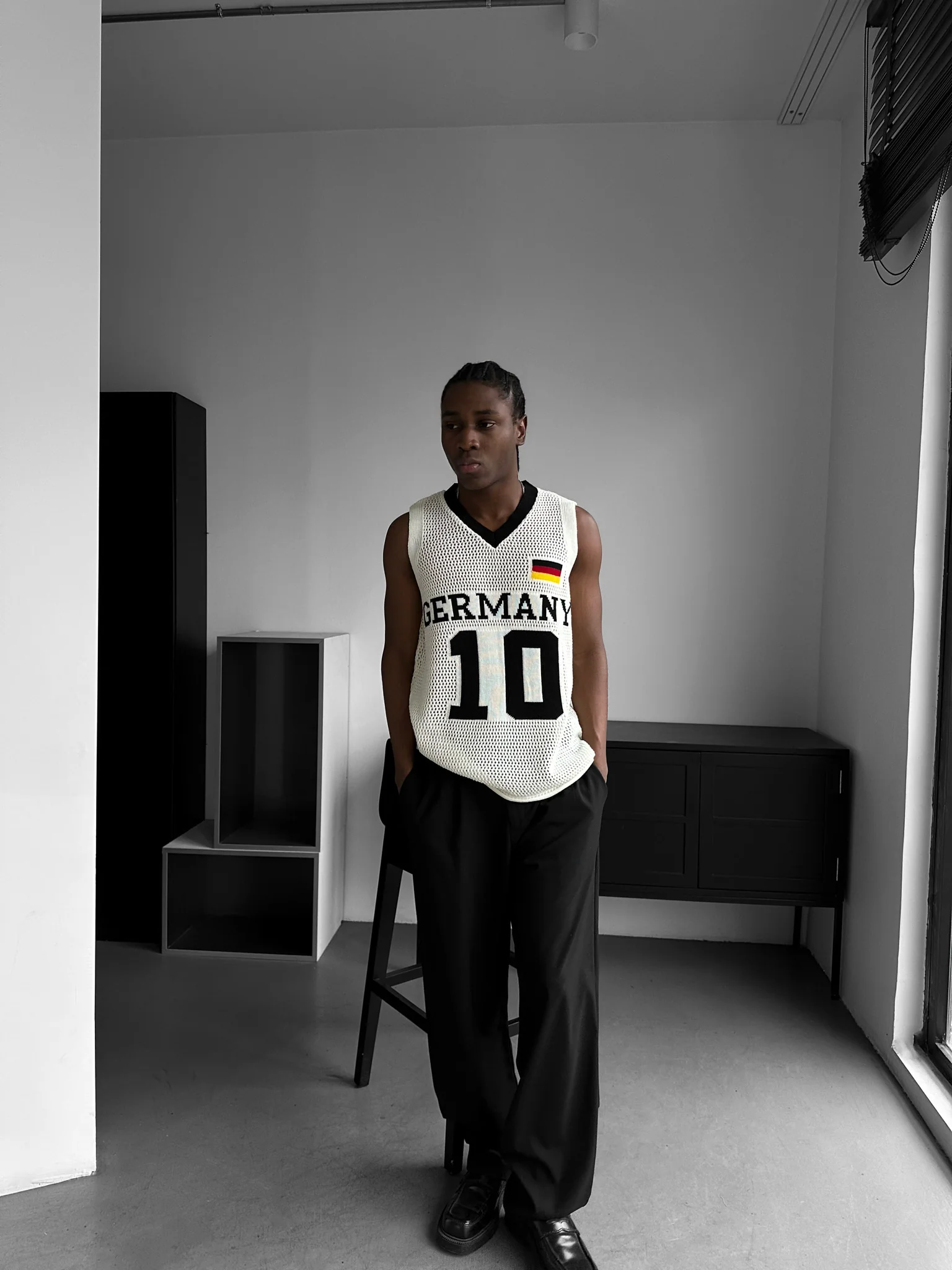 Oversize Germany Knit Tanktop - White - Image 3