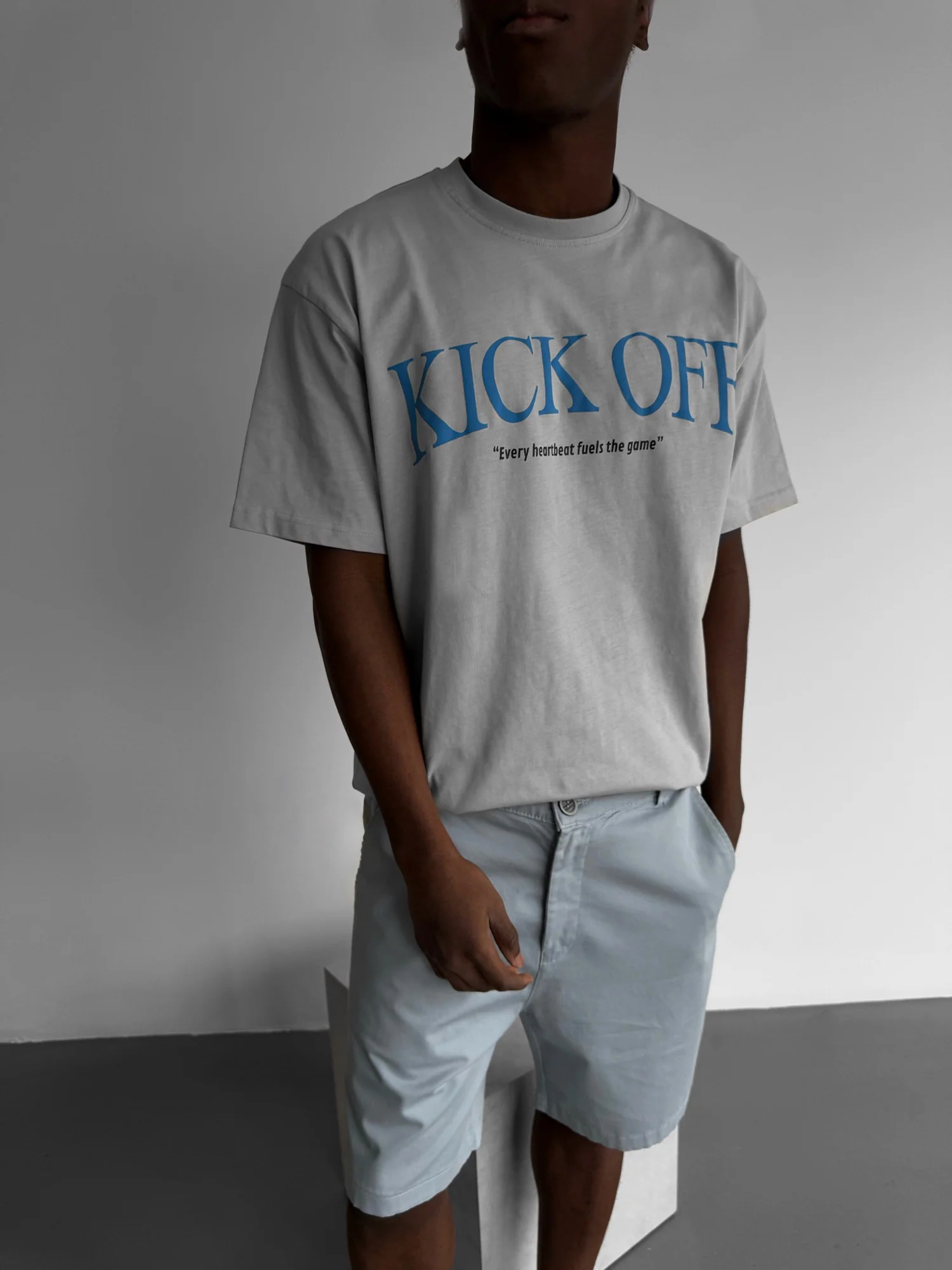 Oversize 'Kick Off‘ T-Shirt - Grey - Image 3