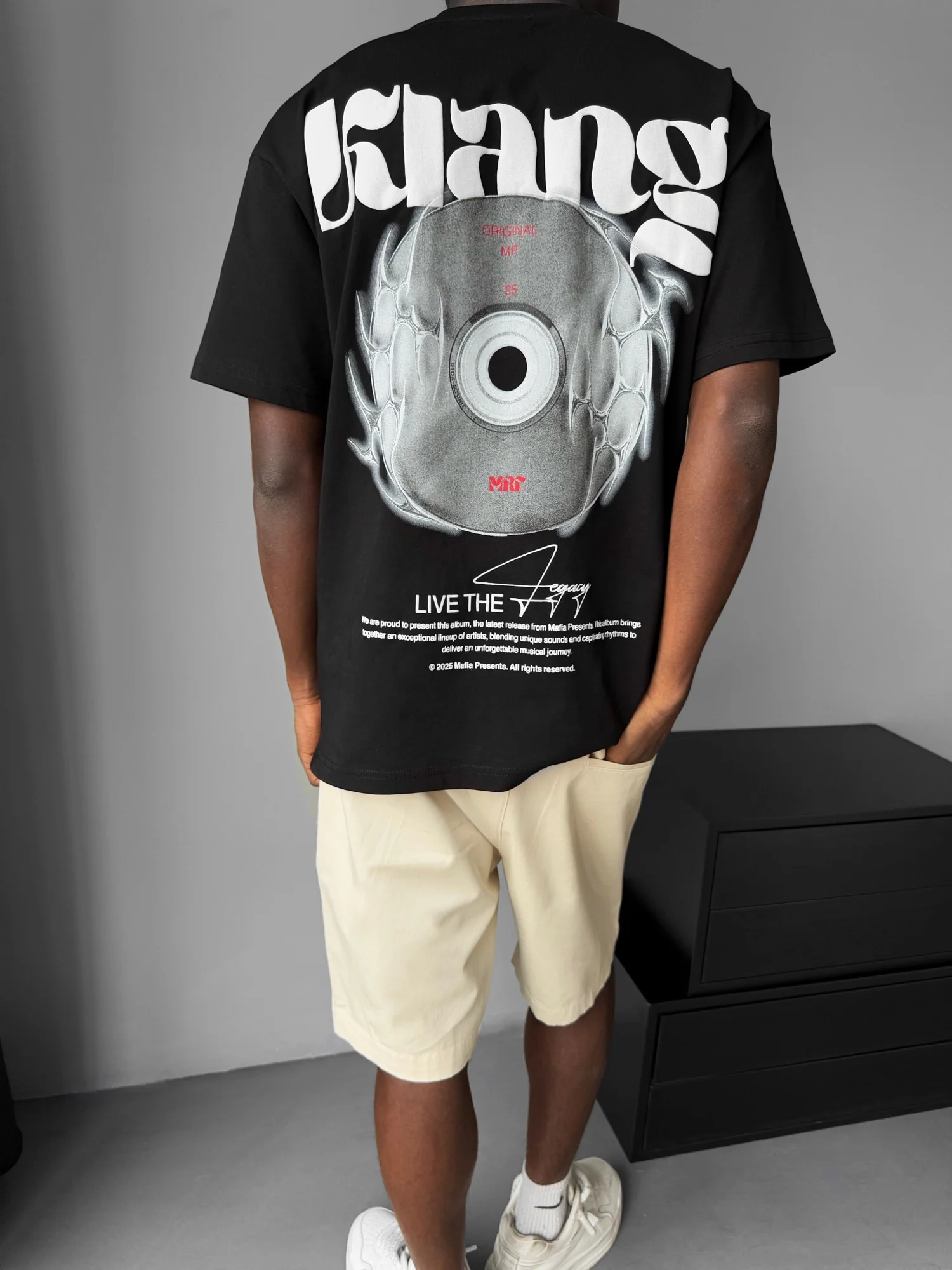 Oversize "Klang" T-Shirt - Black - Image 2