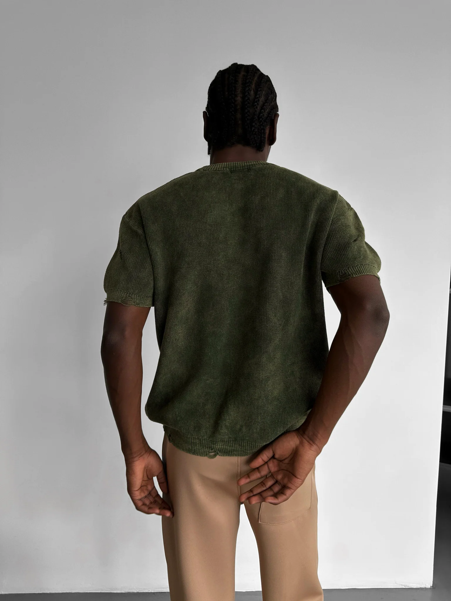 Oversize Knit Torn T-Shirt - Khaki - Image 4