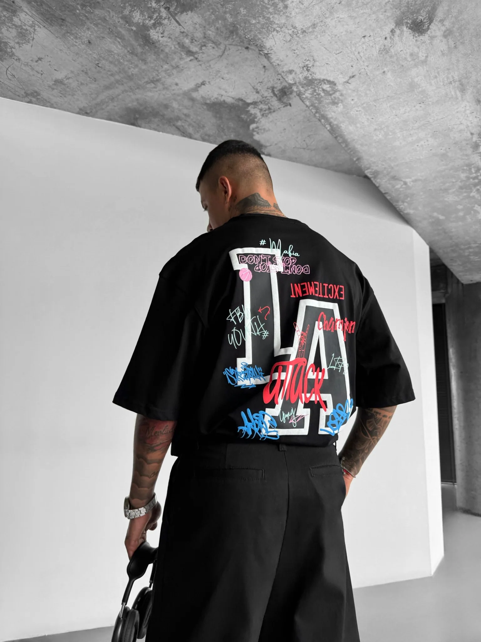 Oversize L.A T-shirt - Black - Image 5