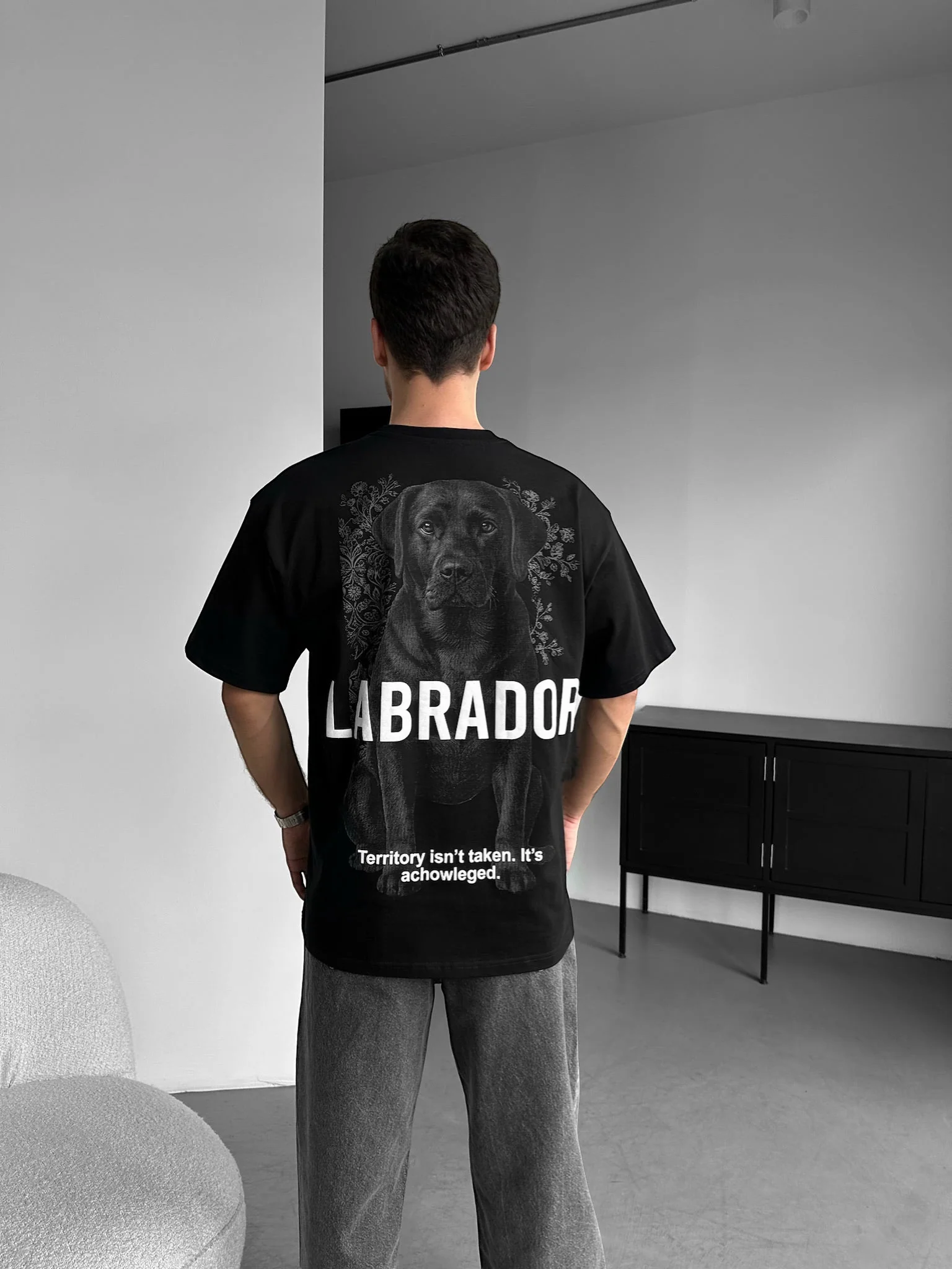 Oversize Labrador T-shirt - Black - Image 4