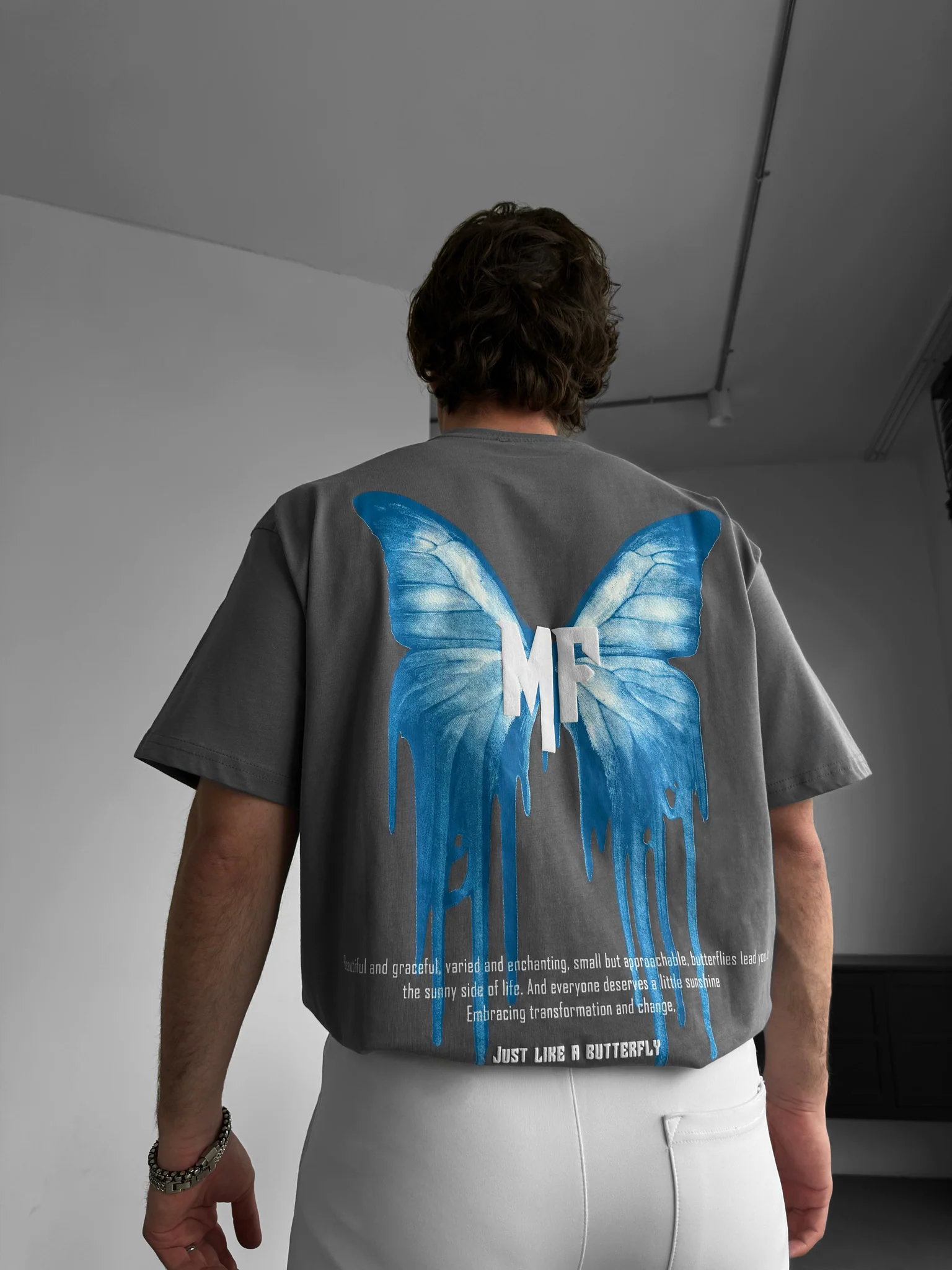 Oversize 'Like a Butterfly' T-Shirt - Stormy Weather - Image 3